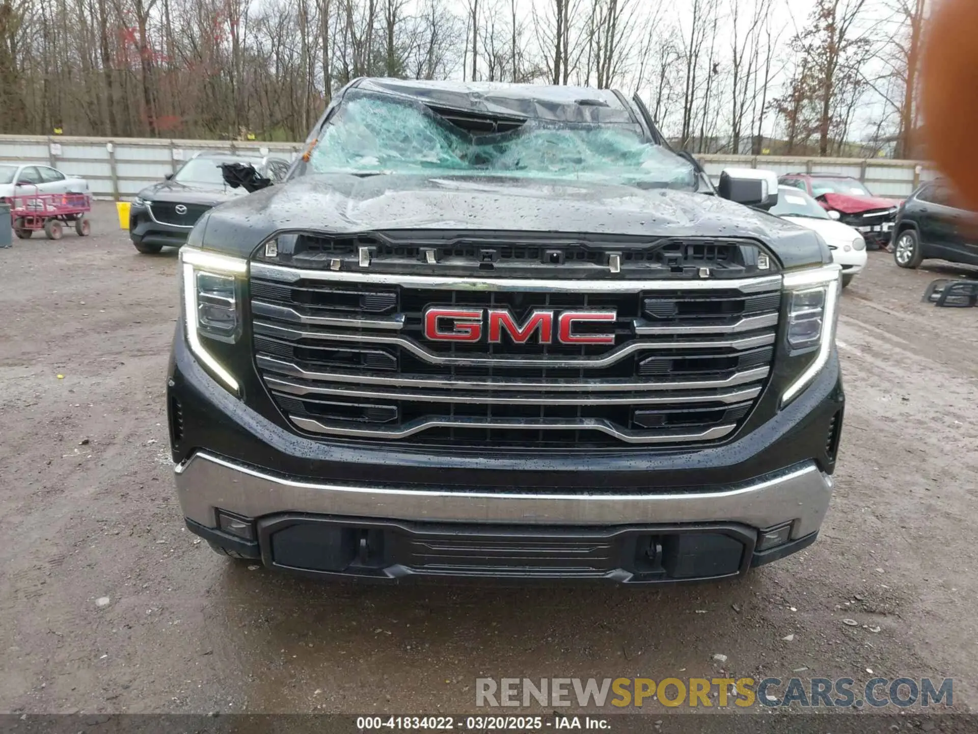 6 Photograph of a damaged car 1GTUUDED5NZ622976 GMC SIERRA 1500 2022