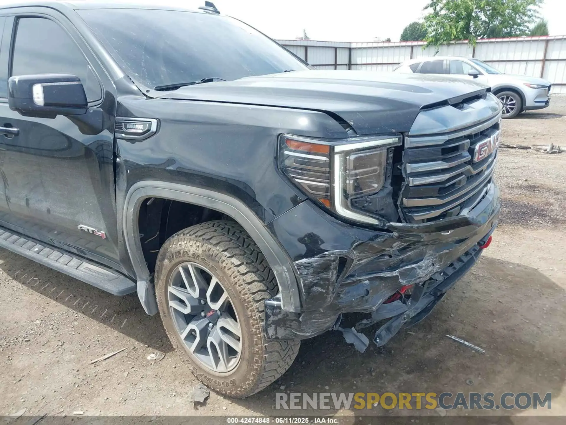 6 Photograph of a damaged car 1GTUUEET4NZ582967 GMC SIERRA 1500 2022