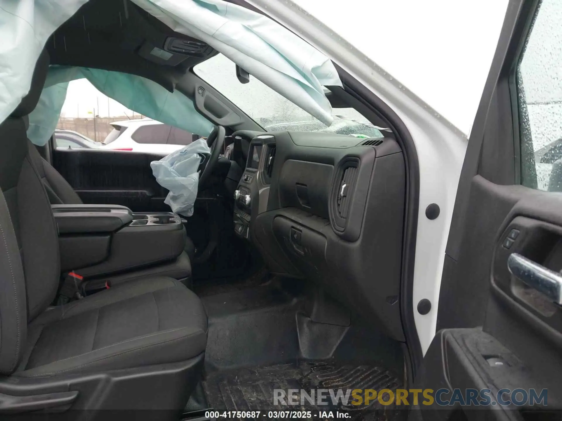 5 Photograph of a damaged car 3GTNHAEK2NG604974 GMC SIERRA 1500 2022