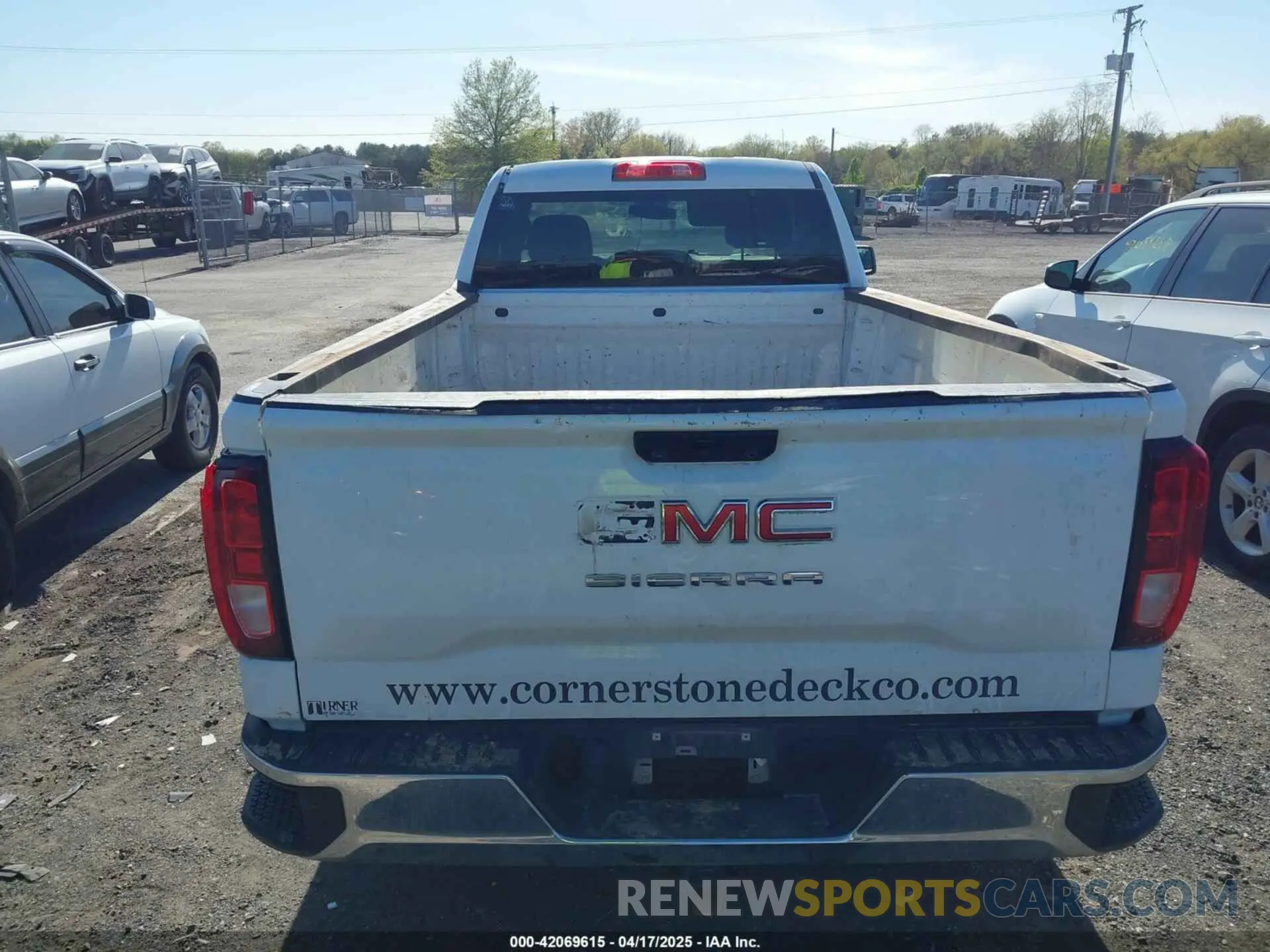 15 Photograph of a damaged car 3GTNUAEK6NG621143 GMC SIERRA 1500 2022