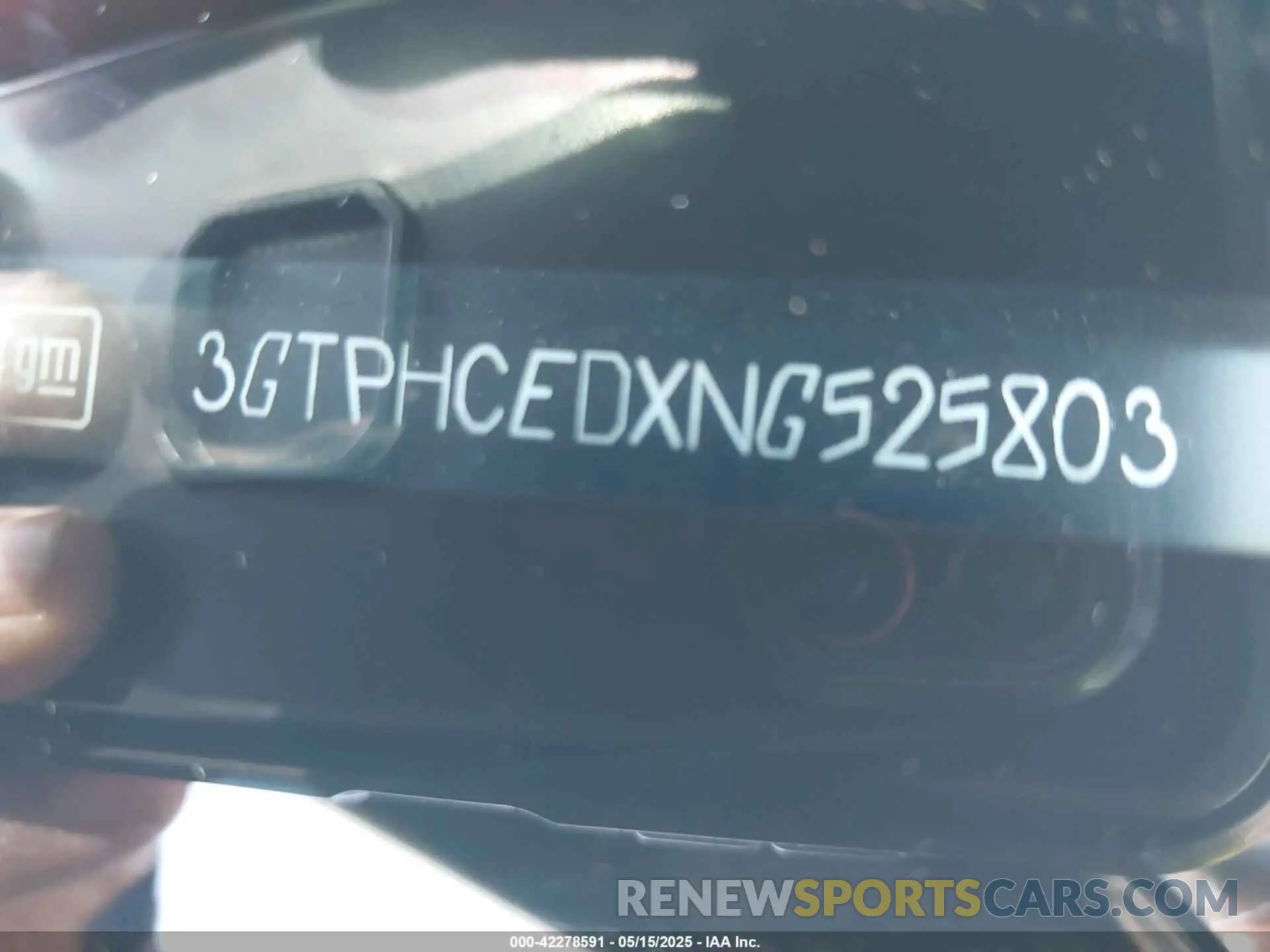 9 Photograph of a damaged car 3GTPHCEDXNG525803 GMC SIERRA 1500 2022
