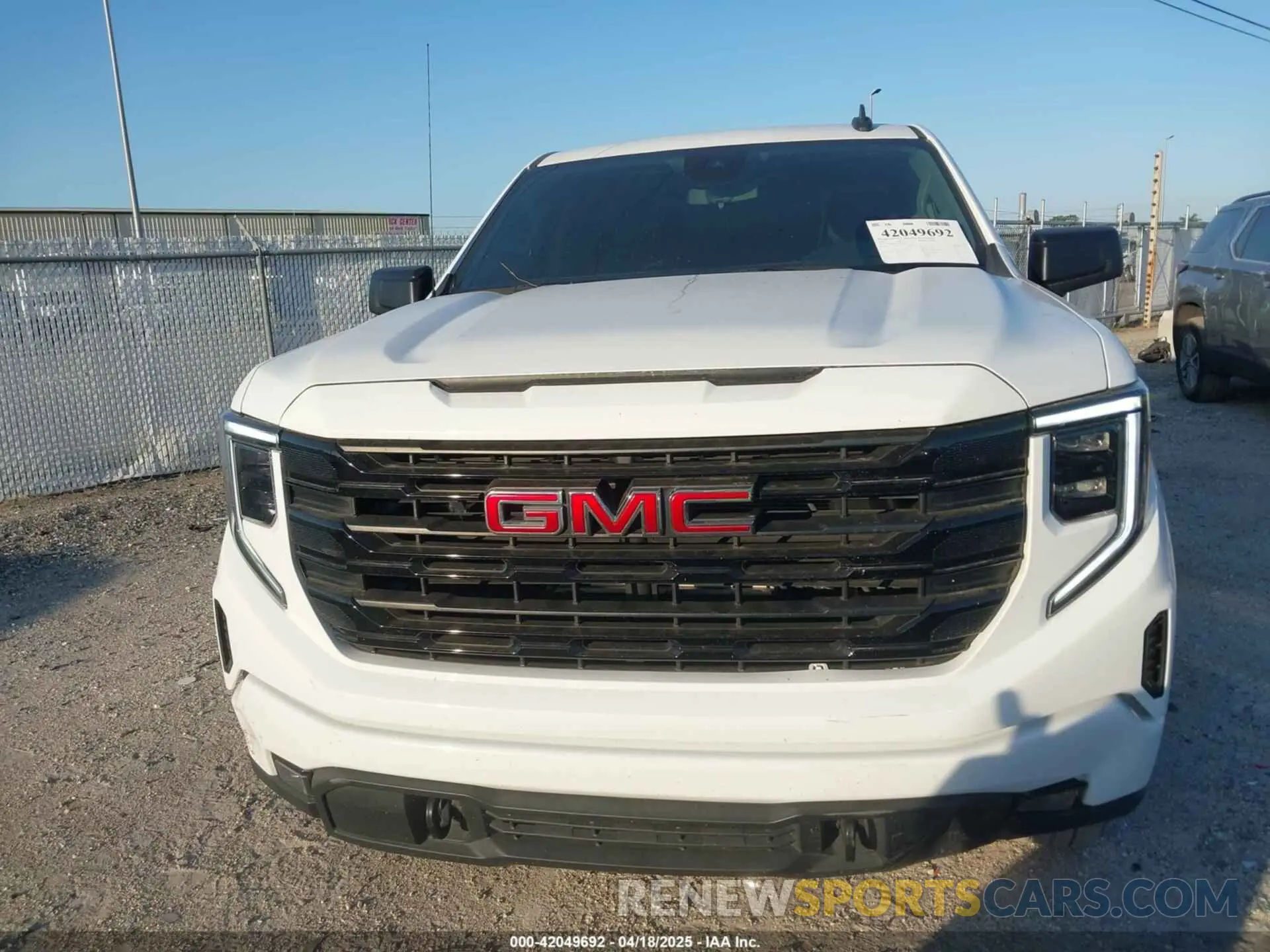 12 Photograph of a damaged car 3GTPHCEK6NG615092 GMC SIERRA 1500 2022