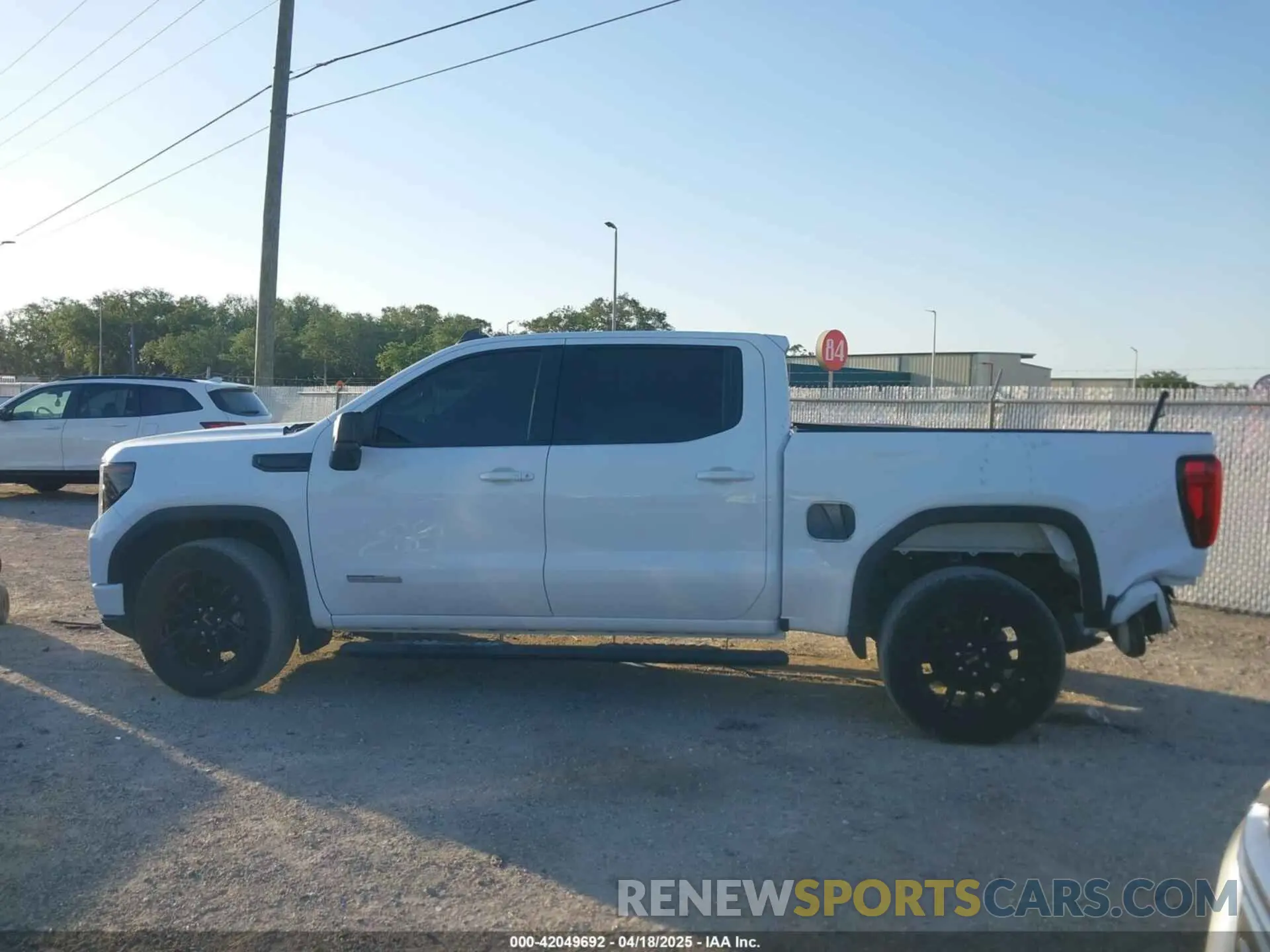 14 Photograph of a damaged car 3GTPHCEK6NG615092 GMC SIERRA 1500 2022
