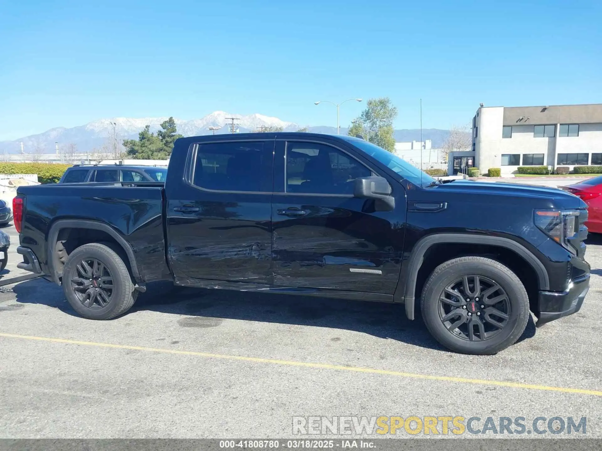 13 Photograph of a damaged car 3GTPHCEK9NG621923 GMC SIERRA 1500 2022