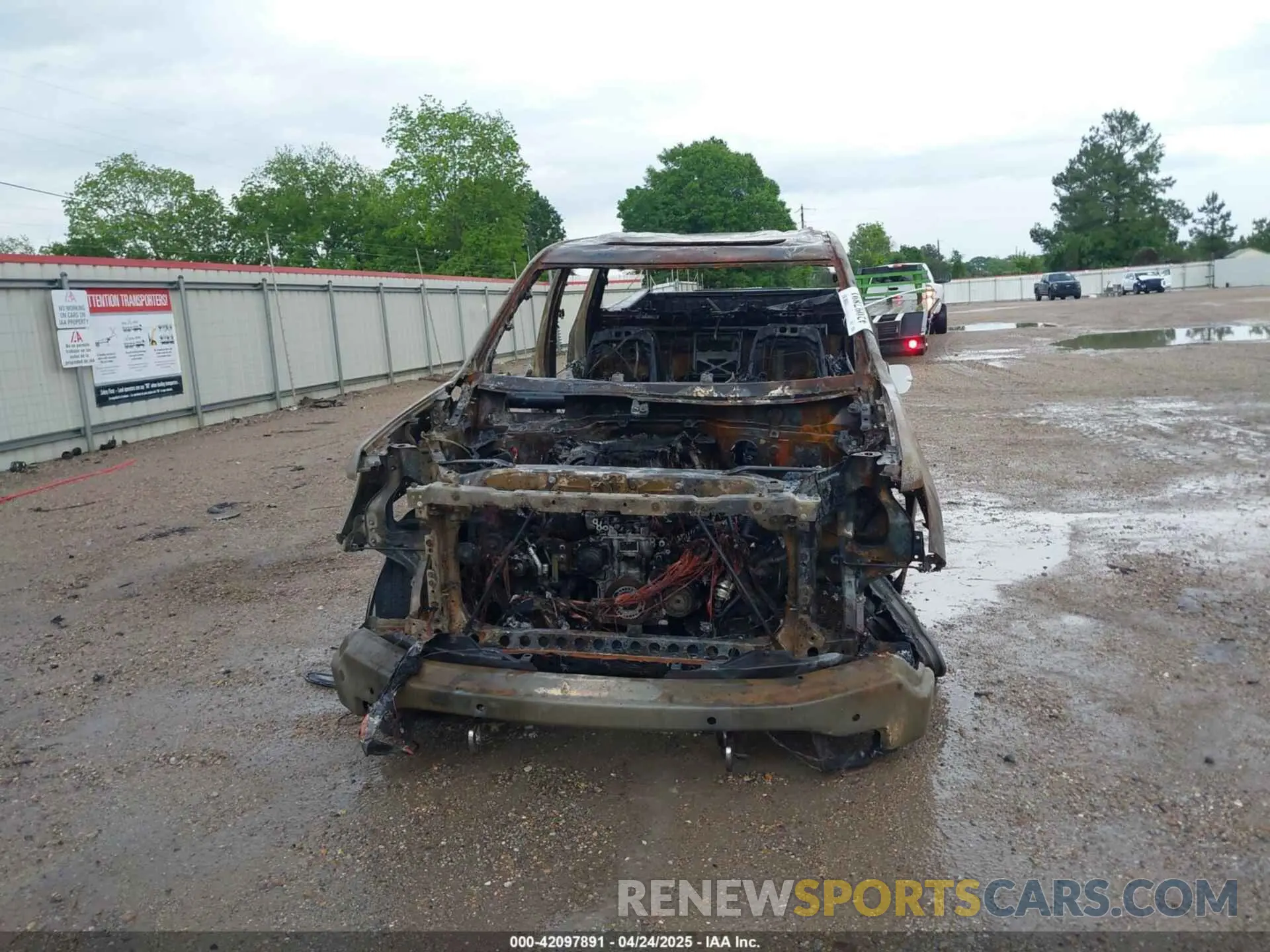 6 Photograph of a damaged car 3GTPHGET5NG613690 GMC SIERRA 1500 2022