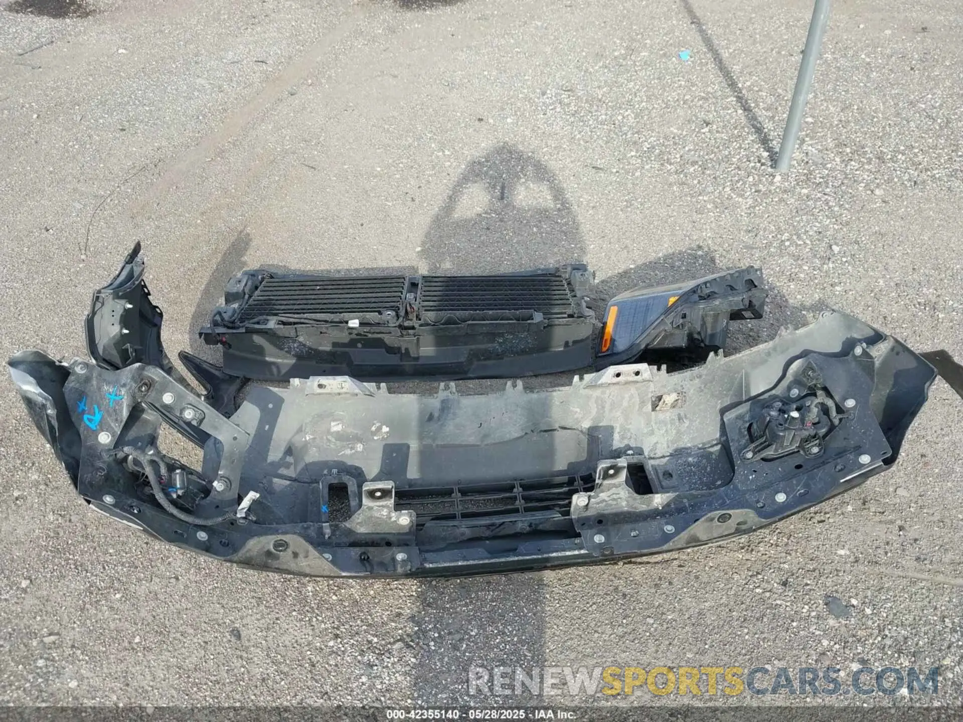 12 Photograph of a damaged car 3GTPUCEK1NG544010 GMC SIERRA 1500 2022