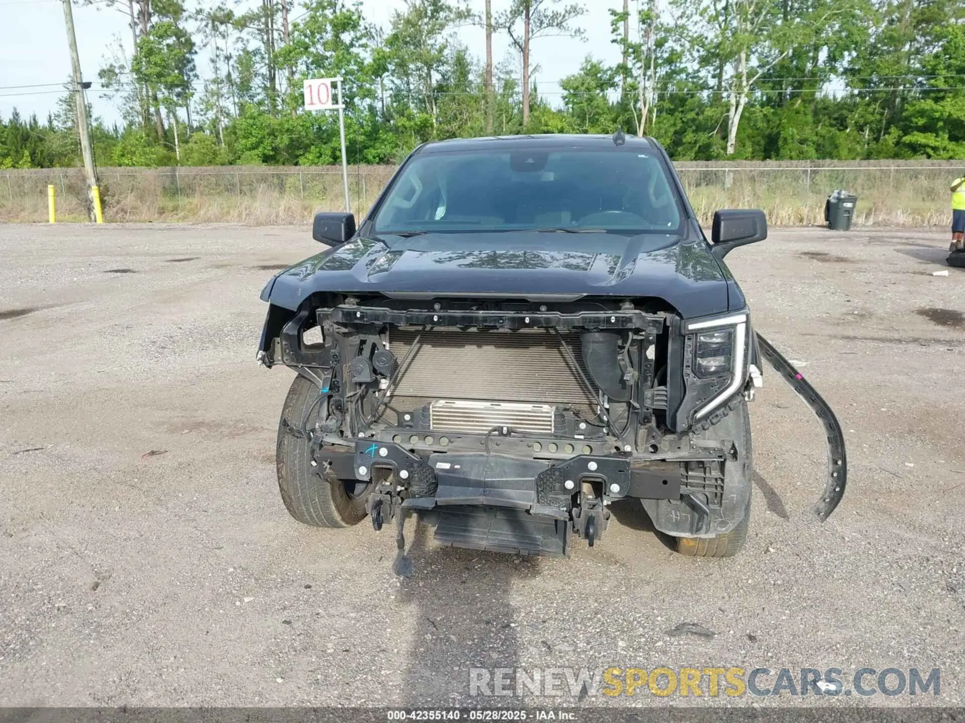 13 Photograph of a damaged car 3GTPUCEK1NG544010 GMC SIERRA 1500 2022