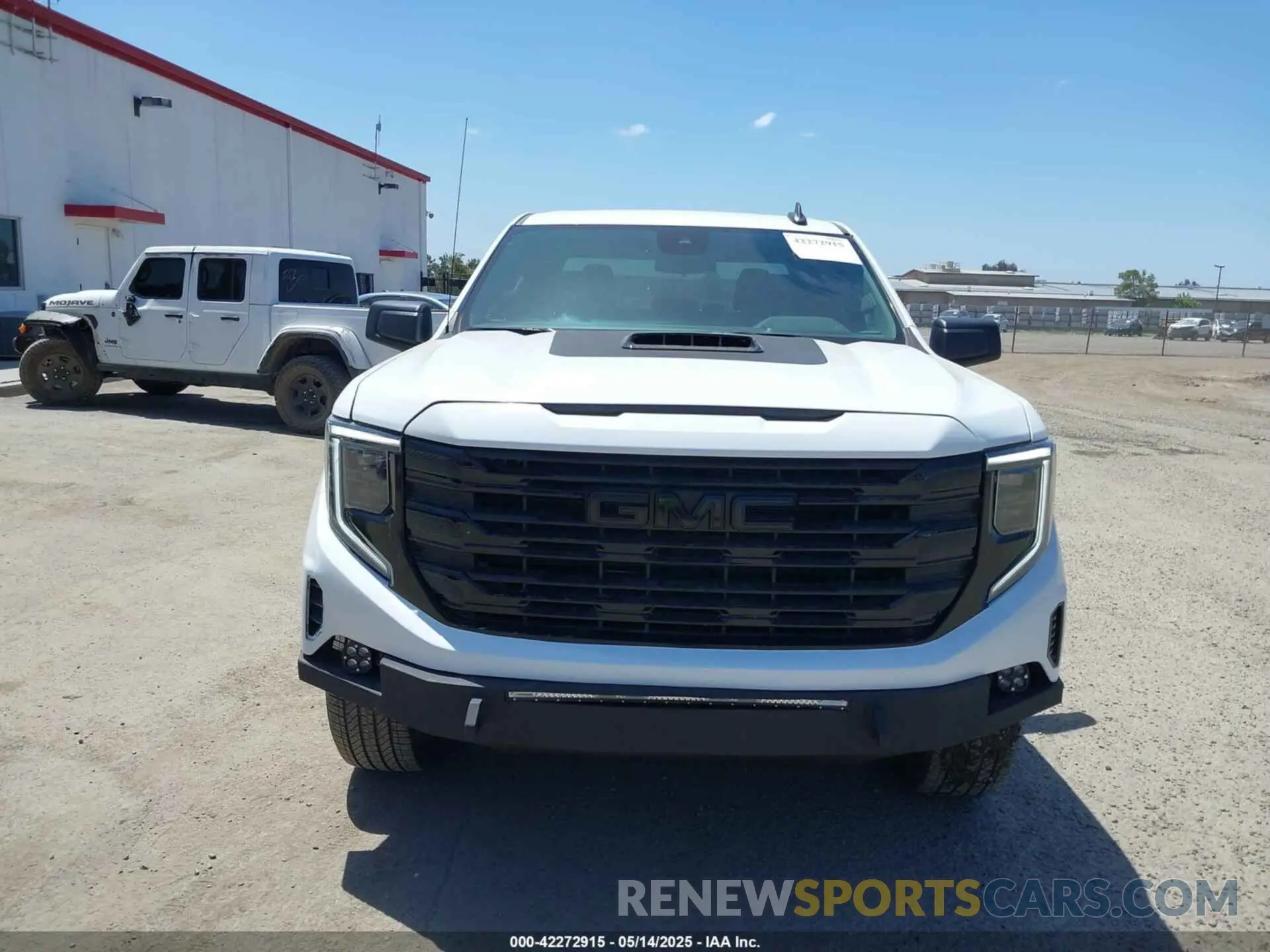 12 Photograph of a damaged car 3GTPUCEK6NG664465 GMC SIERRA 1500 2022