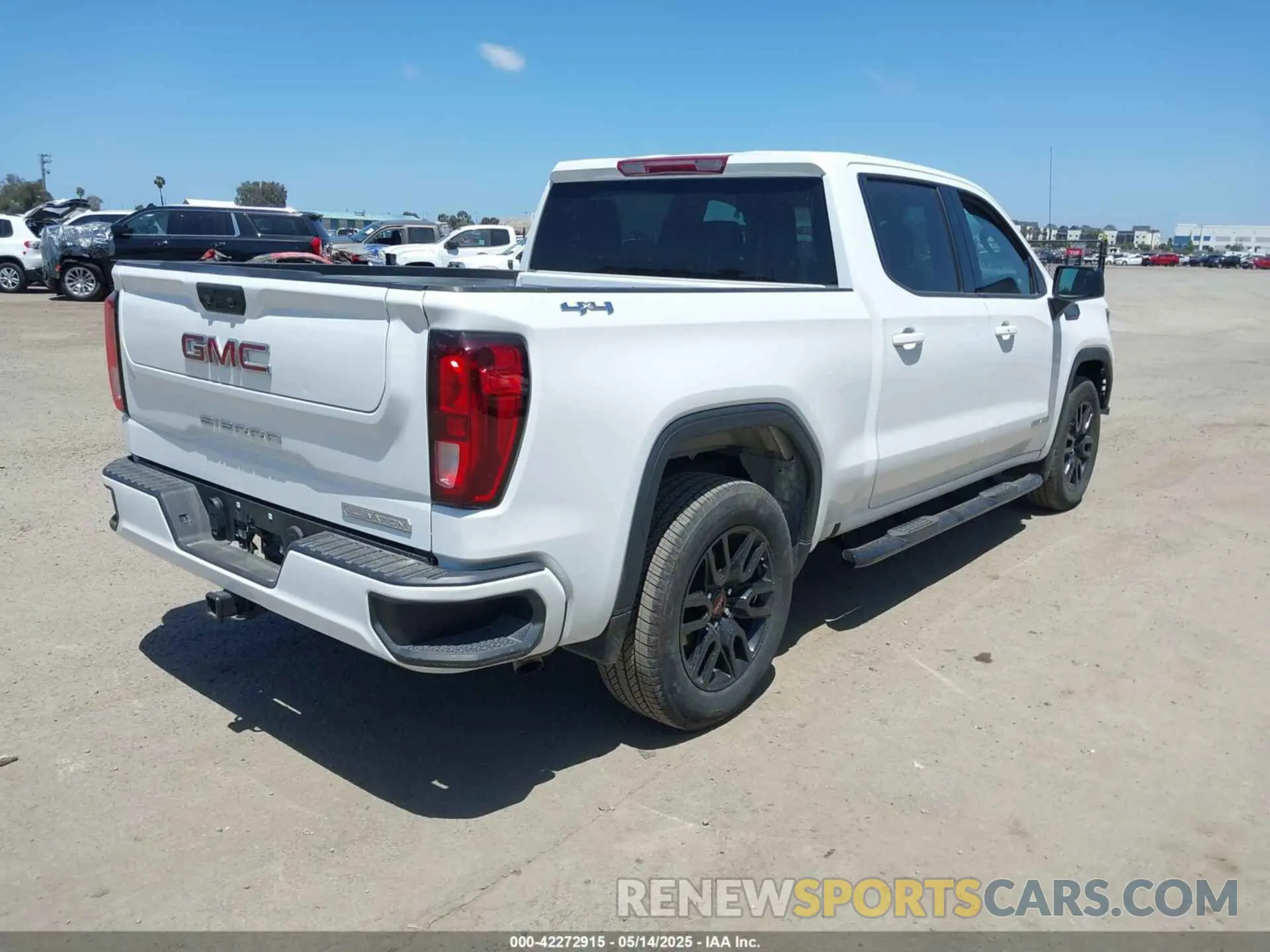 4 Photograph of a damaged car 3GTPUCEK6NG664465 GMC SIERRA 1500 2022