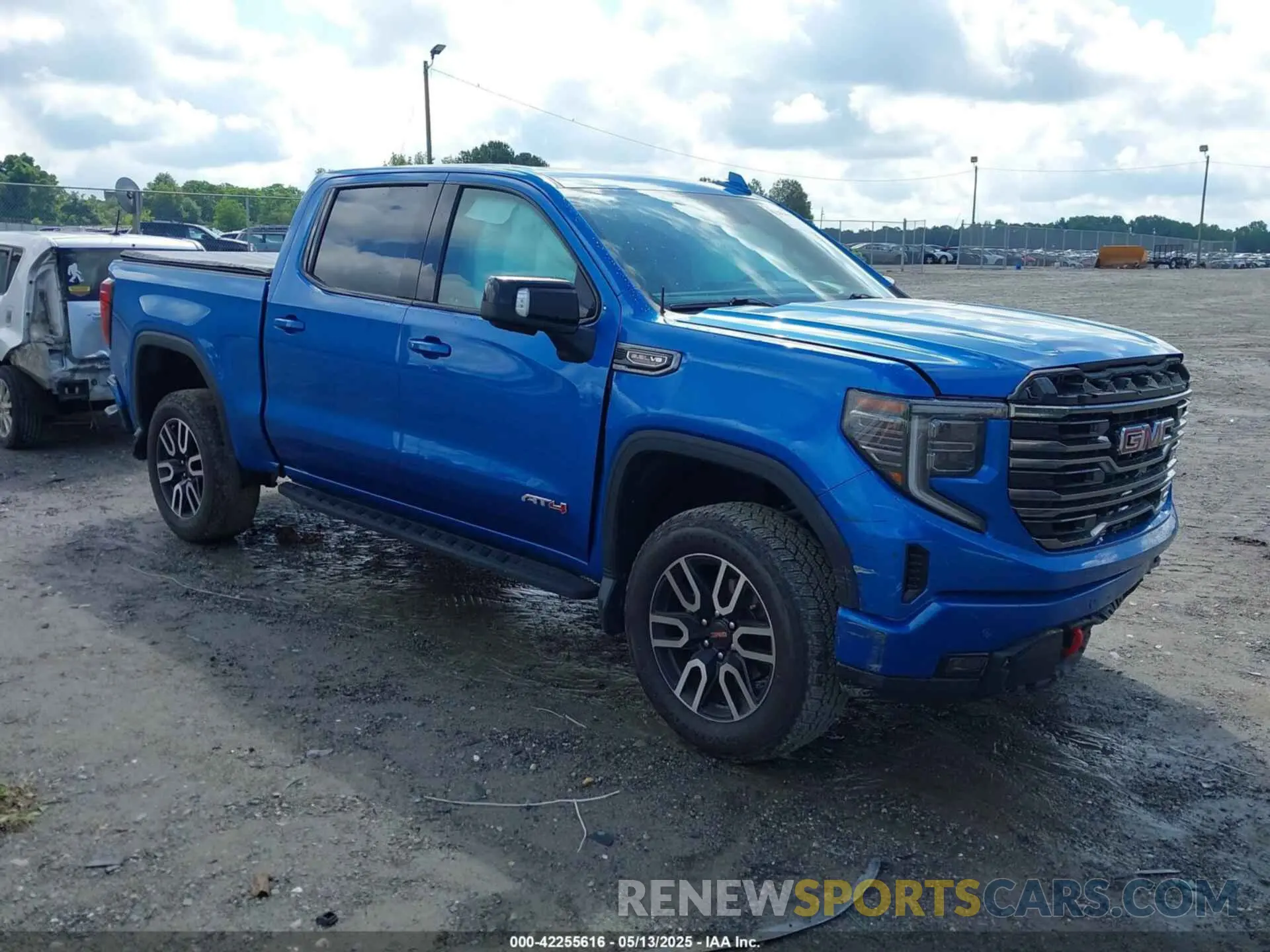 1 Photograph of a damaged car 3GTPUEEL2NG512820 GMC SIERRA 1500 2022