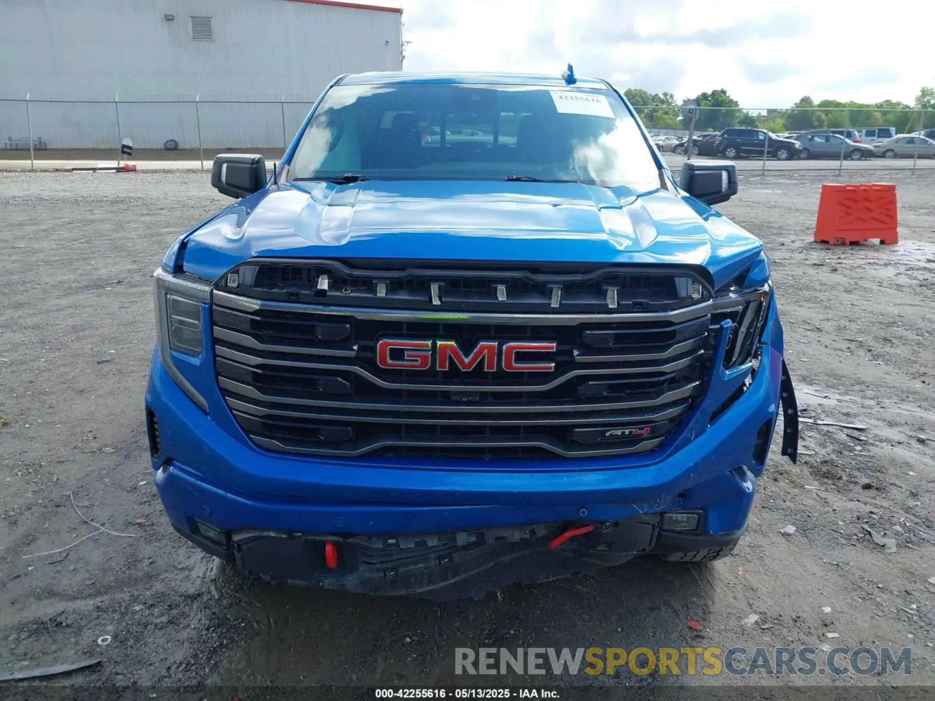 12 Photograph of a damaged car 3GTPUEEL2NG512820 GMC SIERRA 1500 2022