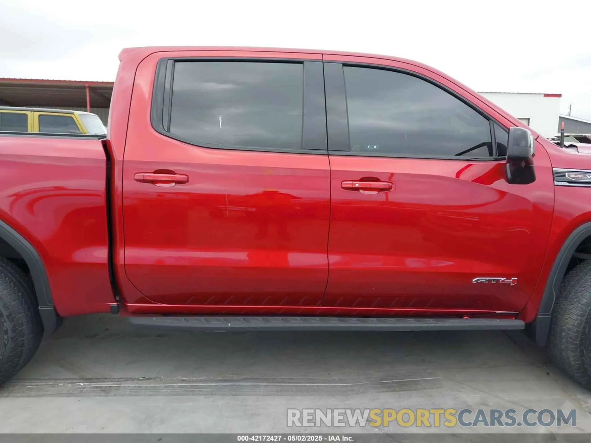 13 Photograph of a damaged car 3GTPUEEL2NG557157 GMC SIERRA 1500 2022