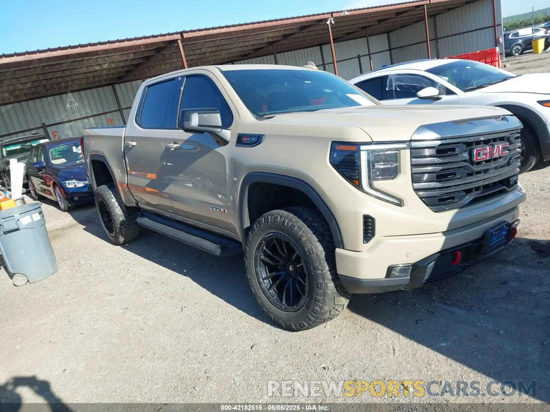 1 Photograph of a damaged car 3GTPUEELXNG576376 GMC SIERRA 1500 2022