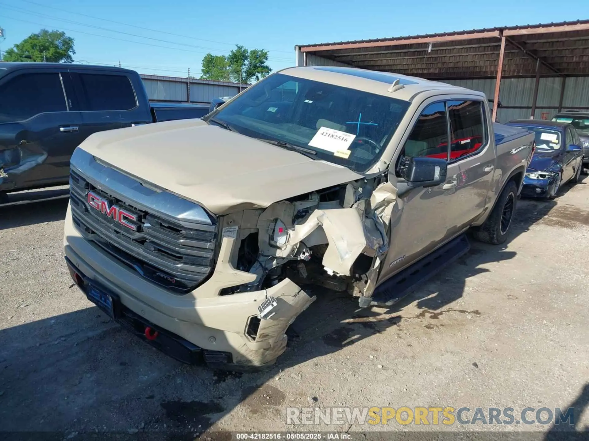 2 Photograph of a damaged car 3GTPUEELXNG576376 GMC SIERRA 1500 2022