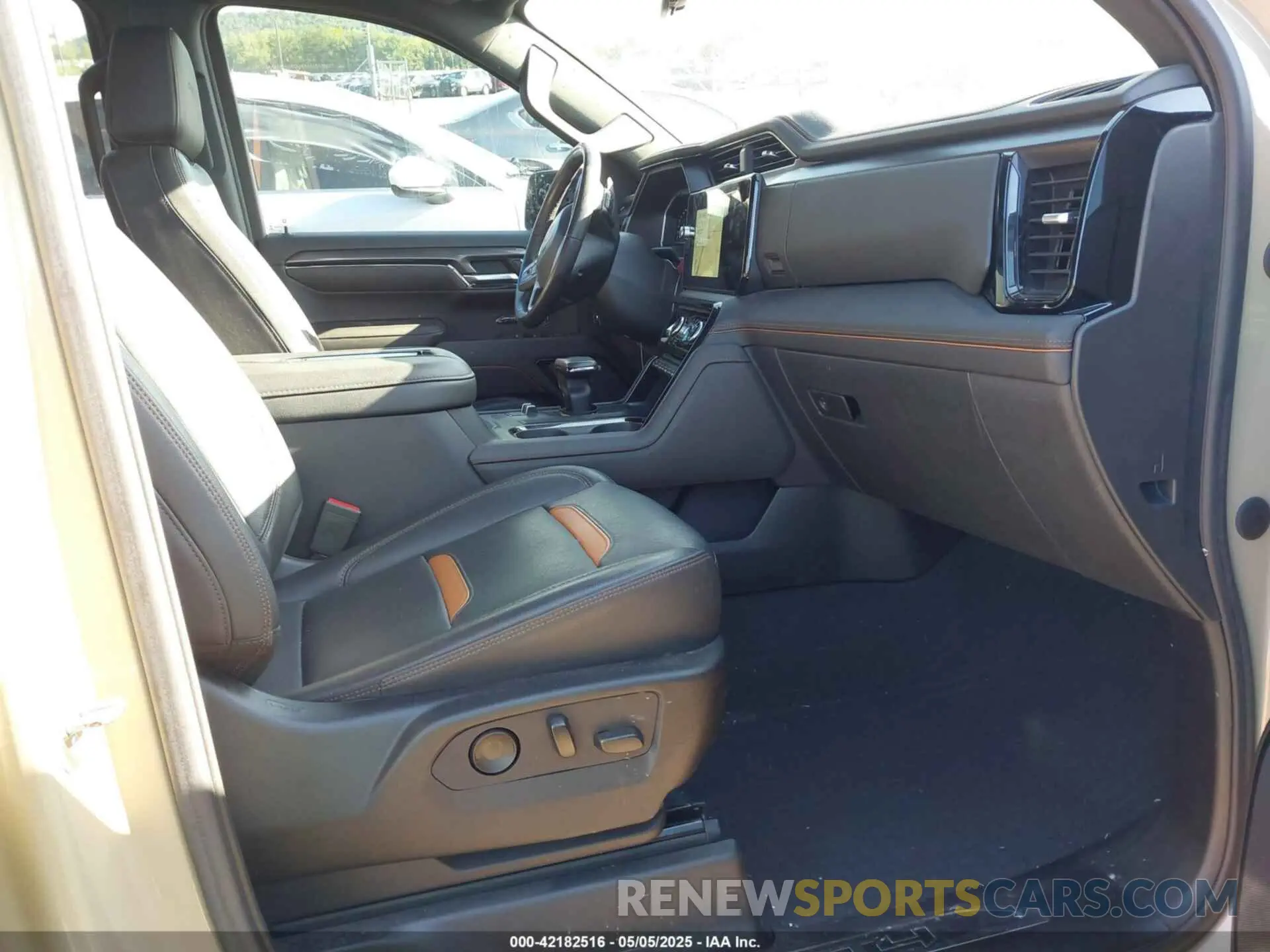 5 Photograph of a damaged car 3GTPUEELXNG576376 GMC SIERRA 1500 2022