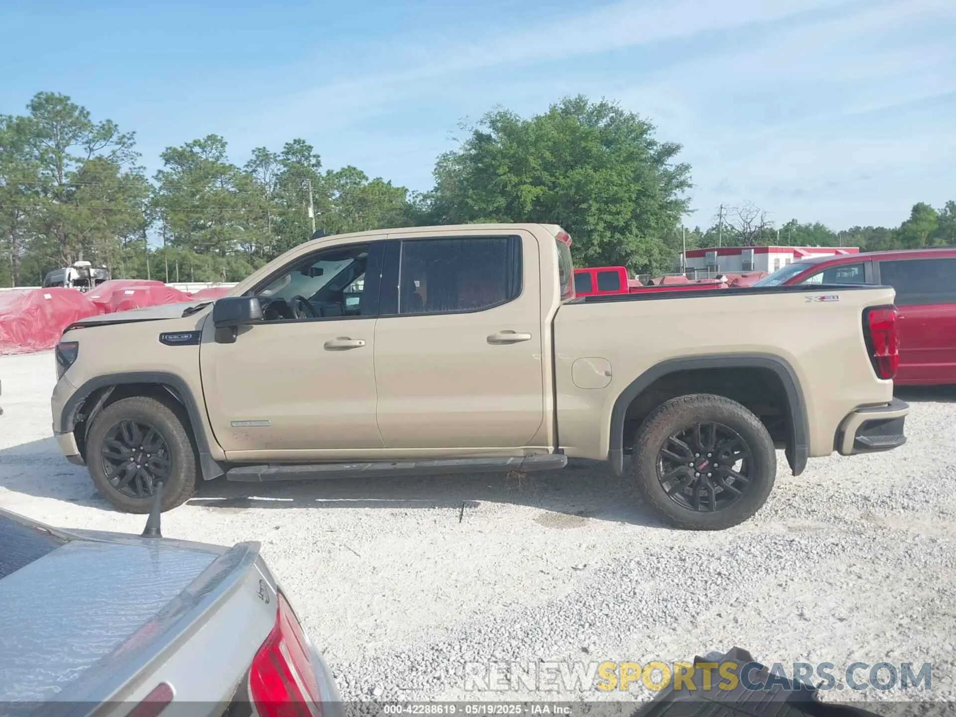 15 Photograph of a damaged car 3GTUUCED2NG585007 GMC SIERRA 1500 2022