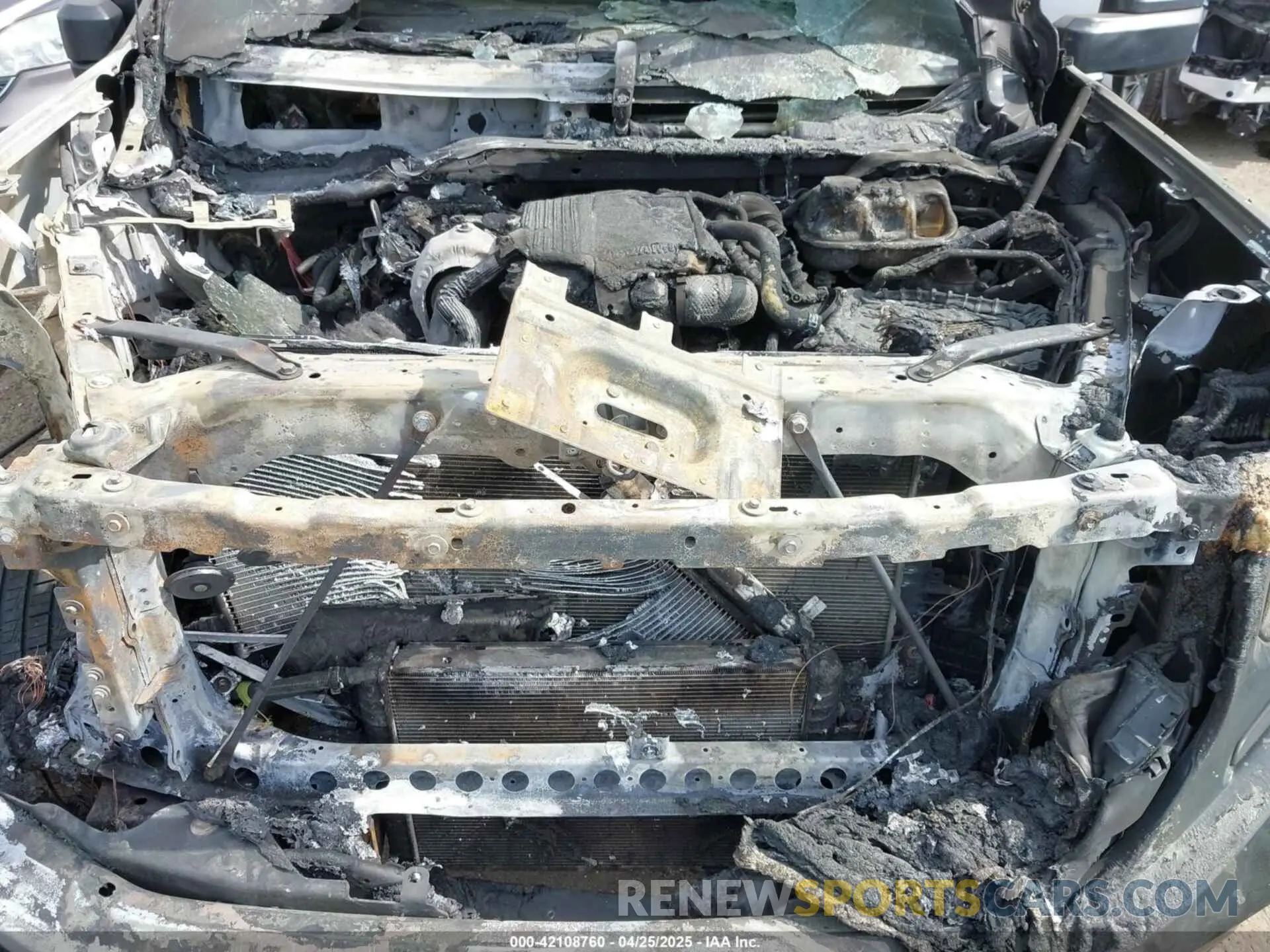 10 Photograph of a damaged car 3GTUUCET7NG535940 GMC SIERRA 1500 2022