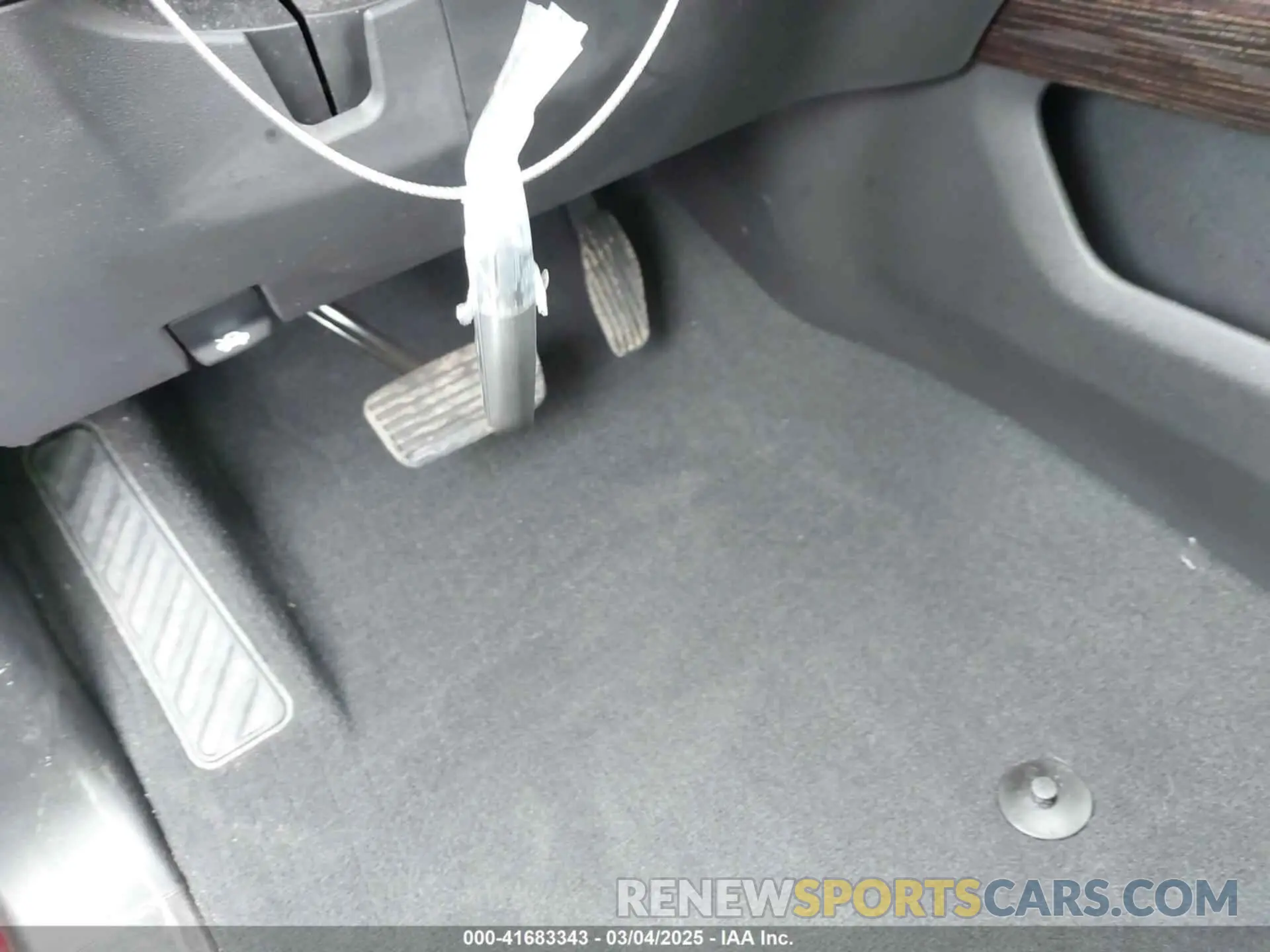 11 Photograph of a damaged car 3GTUUCETXNG547564 GMC SIERRA 1500 2022