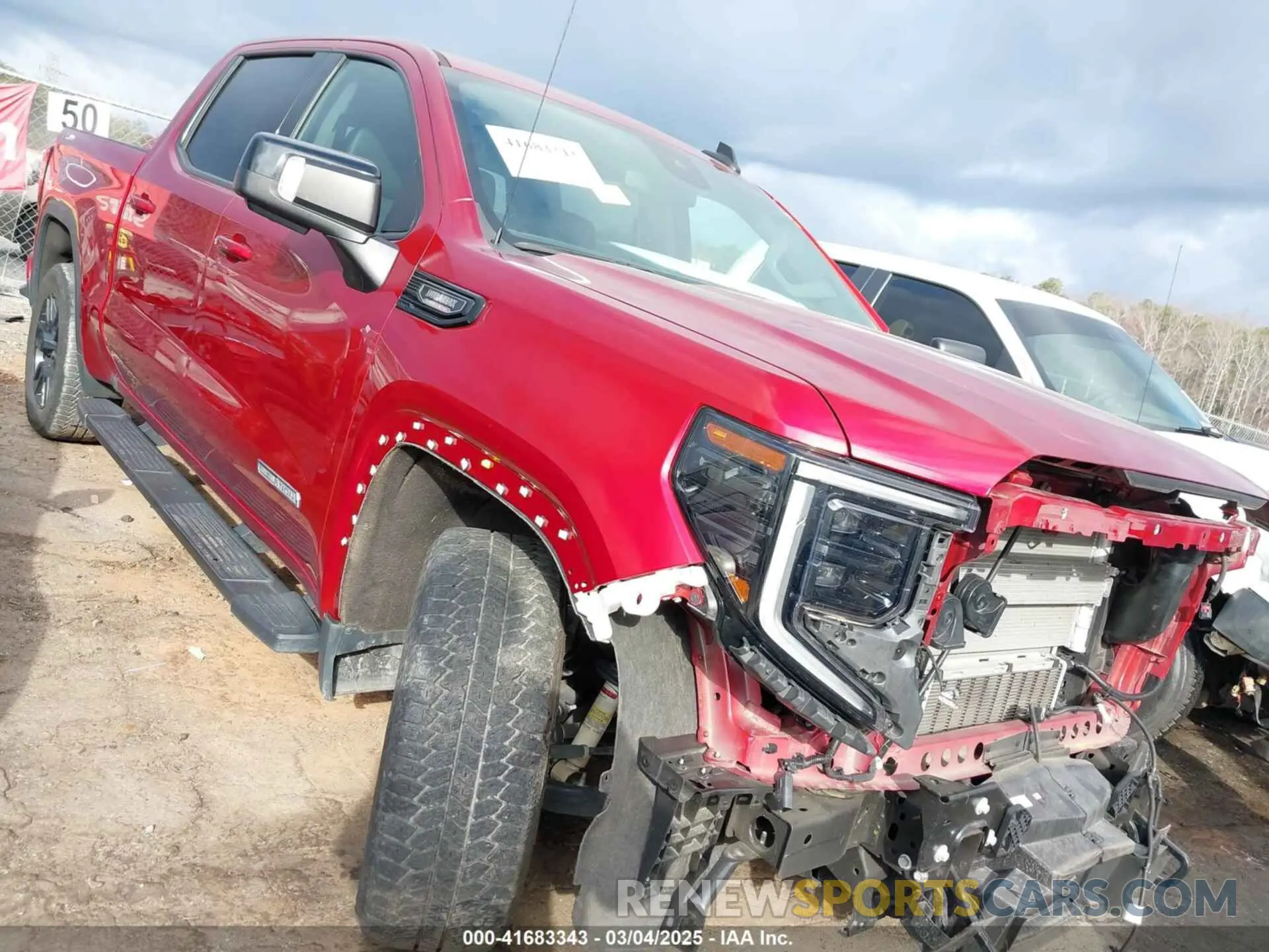 18 Photograph of a damaged car 3GTUUCETXNG547564 GMC SIERRA 1500 2022