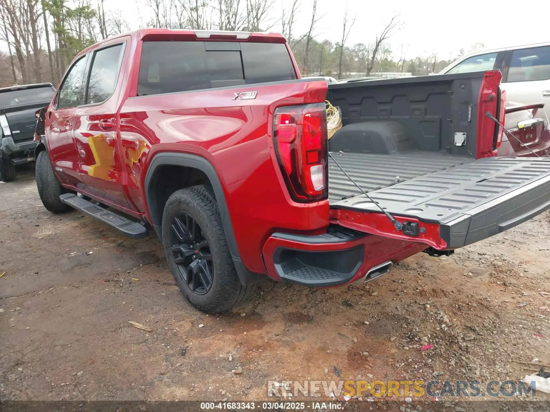 3 Photograph of a damaged car 3GTUUCETXNG547564 GMC SIERRA 1500 2022