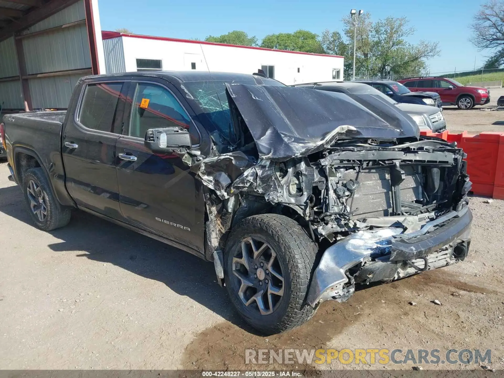 1 Photograph of a damaged car 3GTUUDED3NG546299 GMC SIERRA 1500 2022