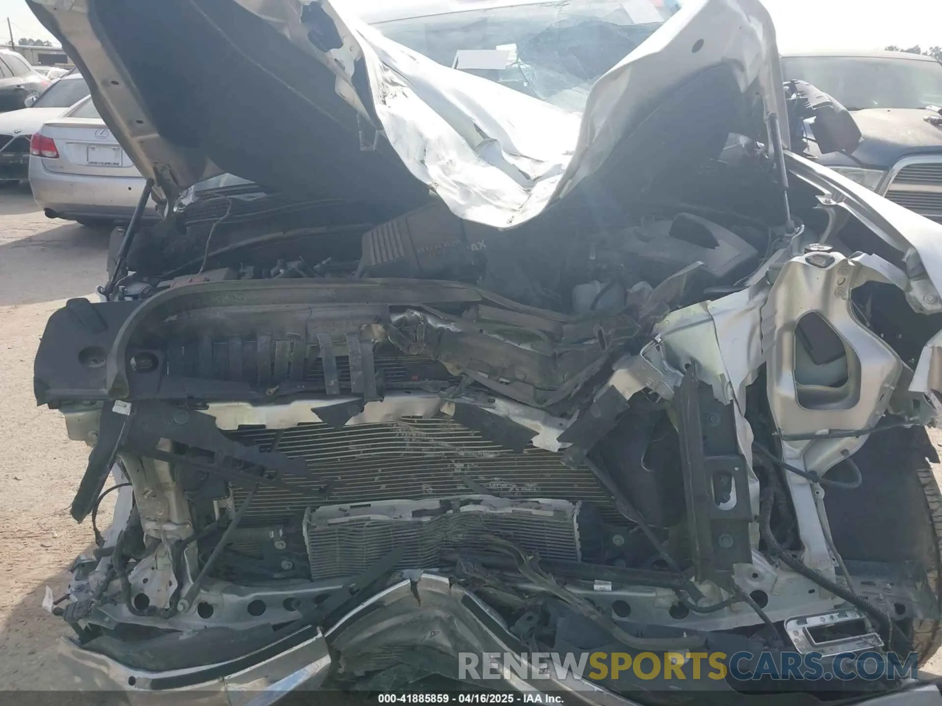 10 Photograph of a damaged car 3GTUUDET3NG616052 GMC SIERRA 1500 2022