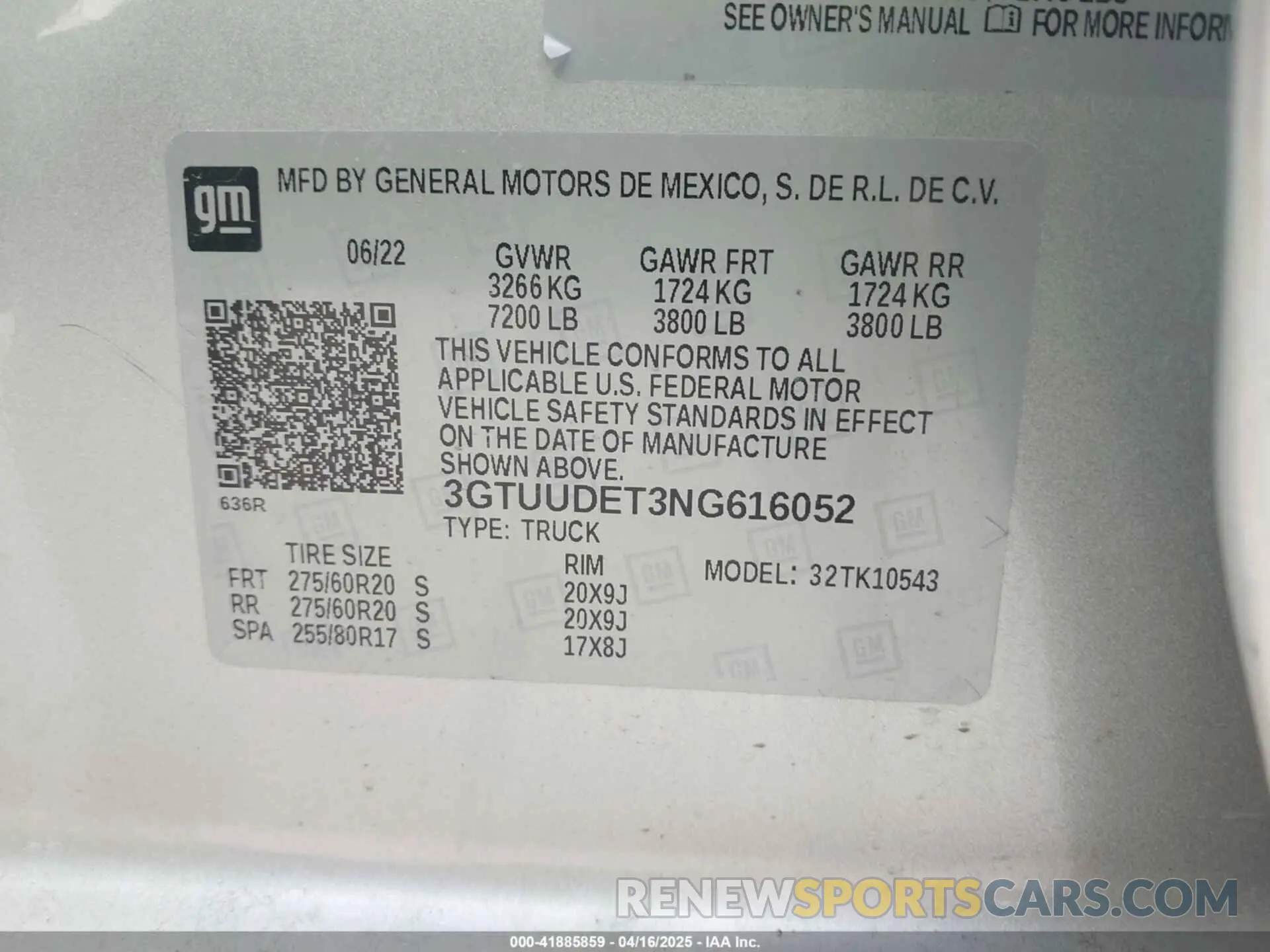 9 Photograph of a damaged car 3GTUUDET3NG616052 GMC SIERRA 1500 2022