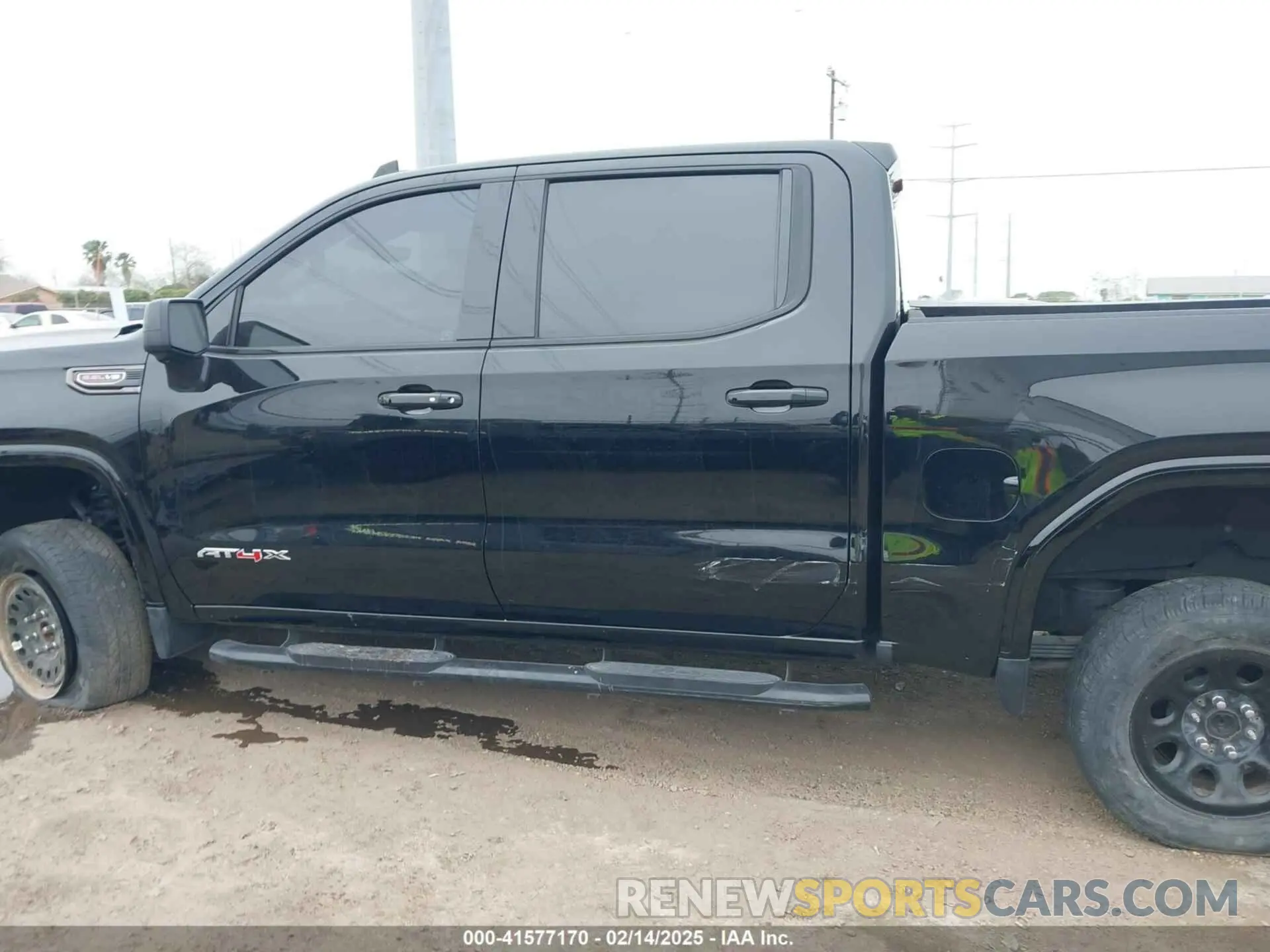 13 Photograph of a damaged car 3GTUUFEL5NG547912 GMC SIERRA 1500 2022