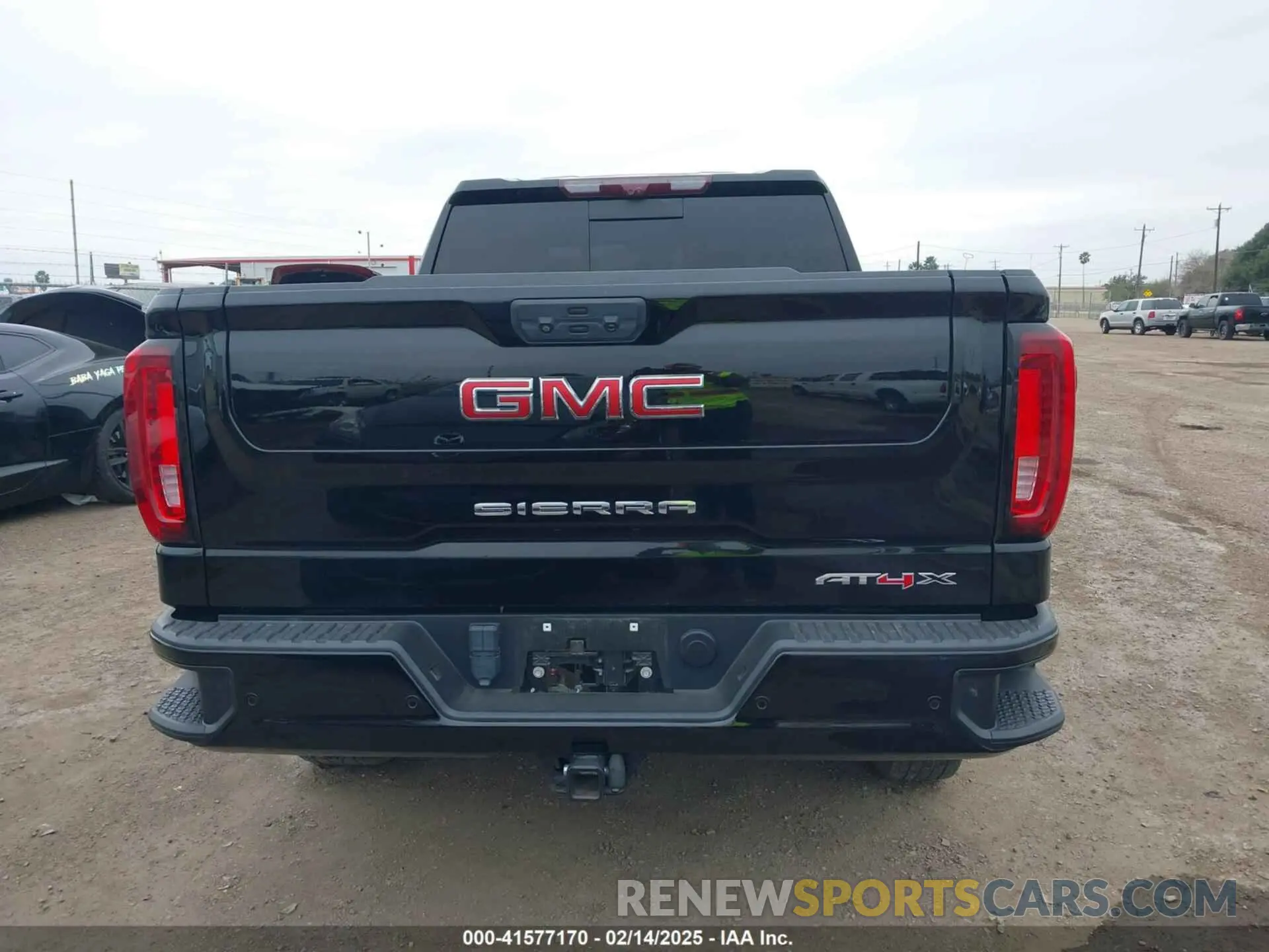 15 Photograph of a damaged car 3GTUUFEL5NG547912 GMC SIERRA 1500 2022