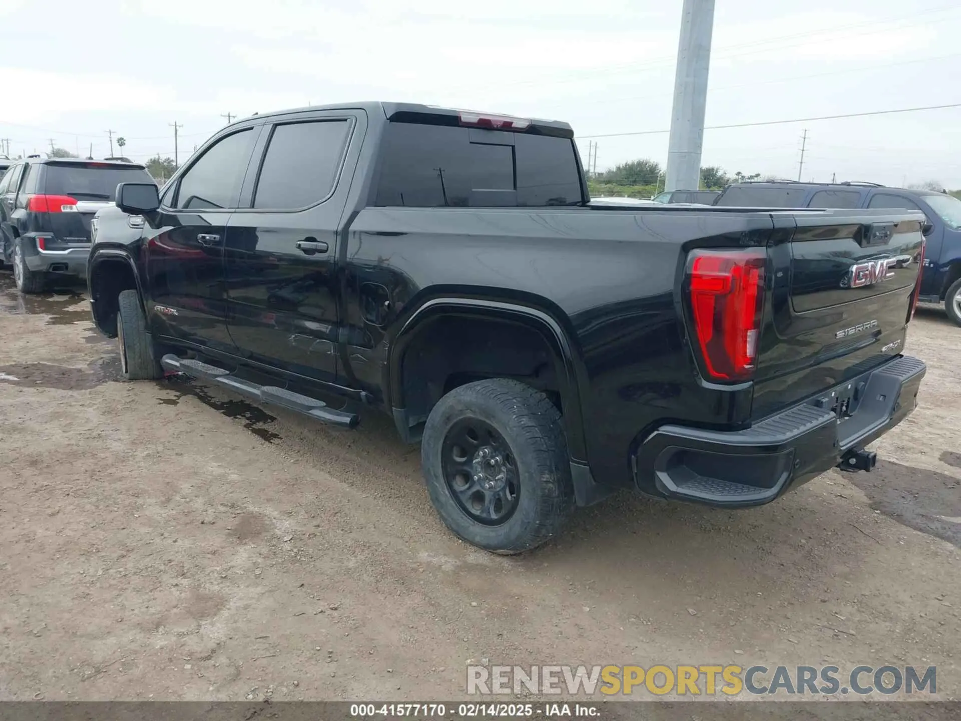 3 Photograph of a damaged car 3GTUUFEL5NG547912 GMC SIERRA 1500 2022