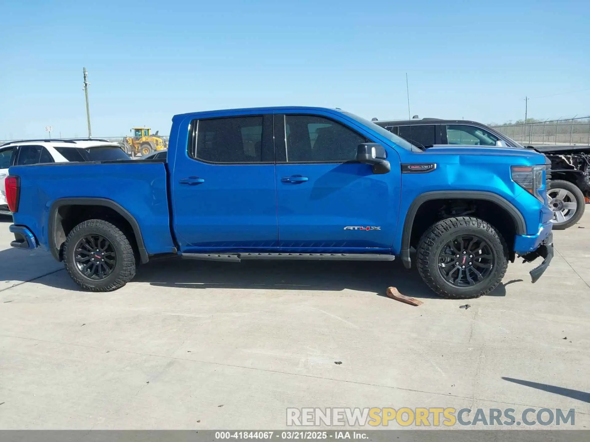 12 Photograph of a damaged car 3GTUUFELXNG669794 GMC SIERRA 1500 2022
