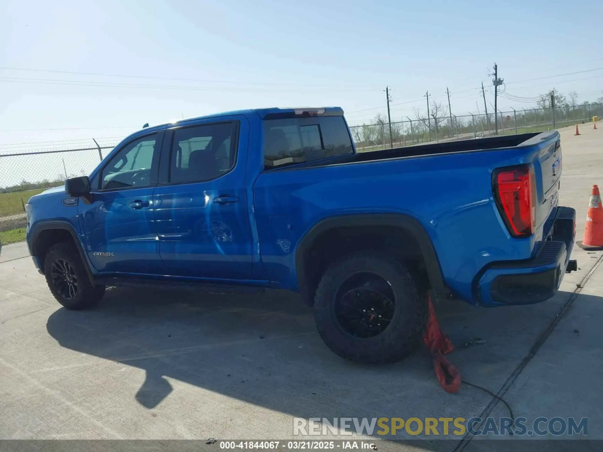 13 Photograph of a damaged car 3GTUUFELXNG669794 GMC SIERRA 1500 2022
