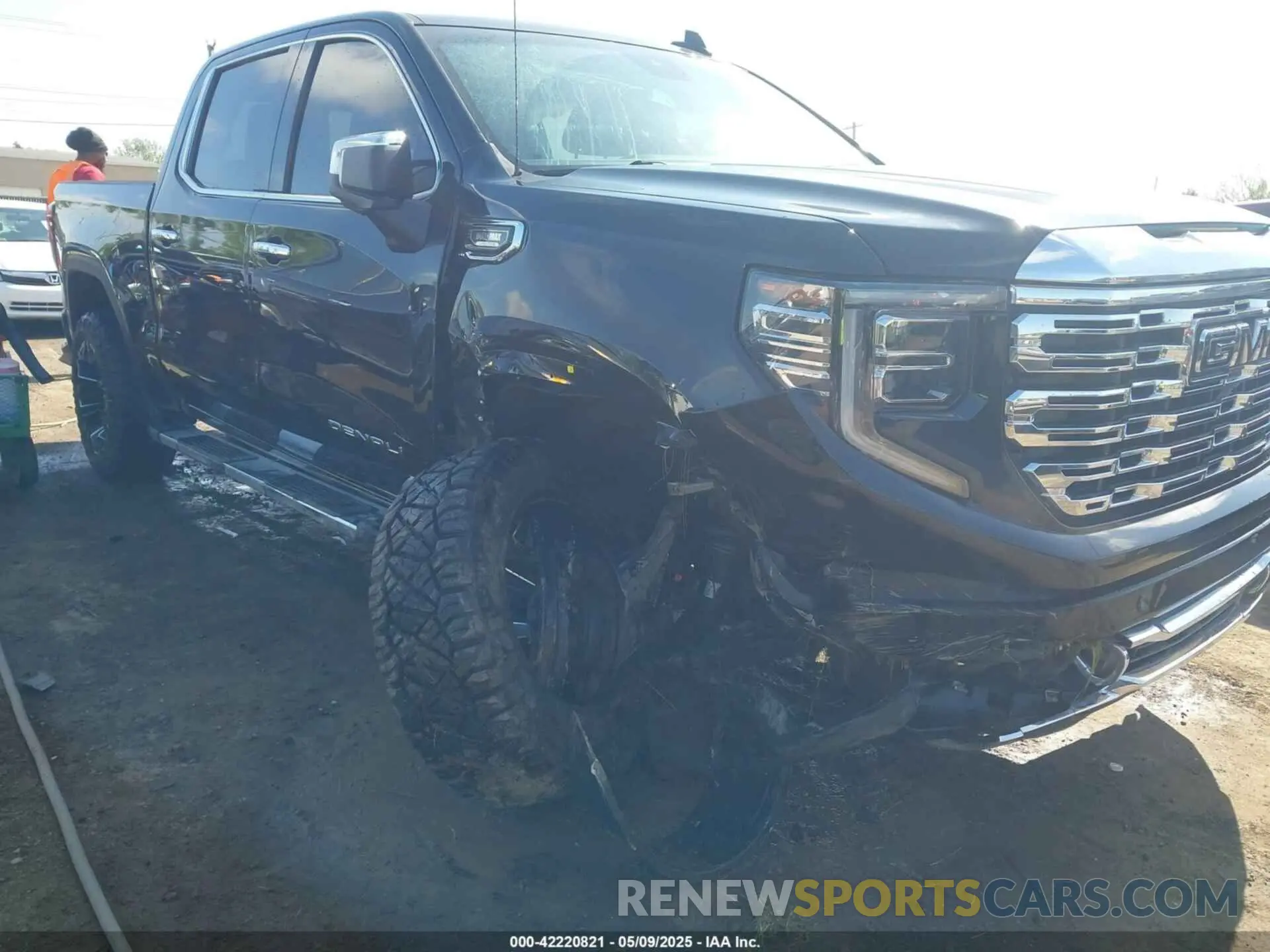 6 Photograph of a damaged car 3GTUUGETXNG624599 GMC SIERRA 1500 2022