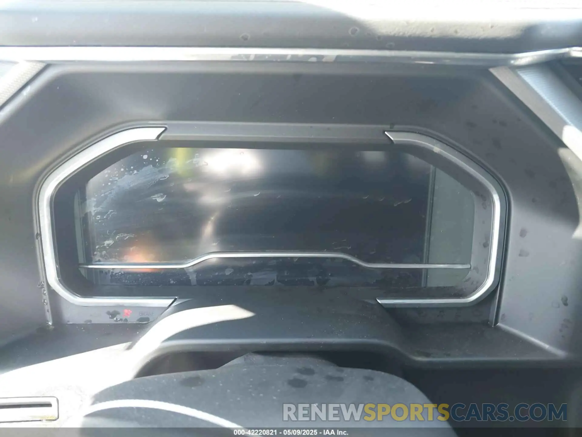 7 Photograph of a damaged car 3GTUUGETXNG624599 GMC SIERRA 1500 2022