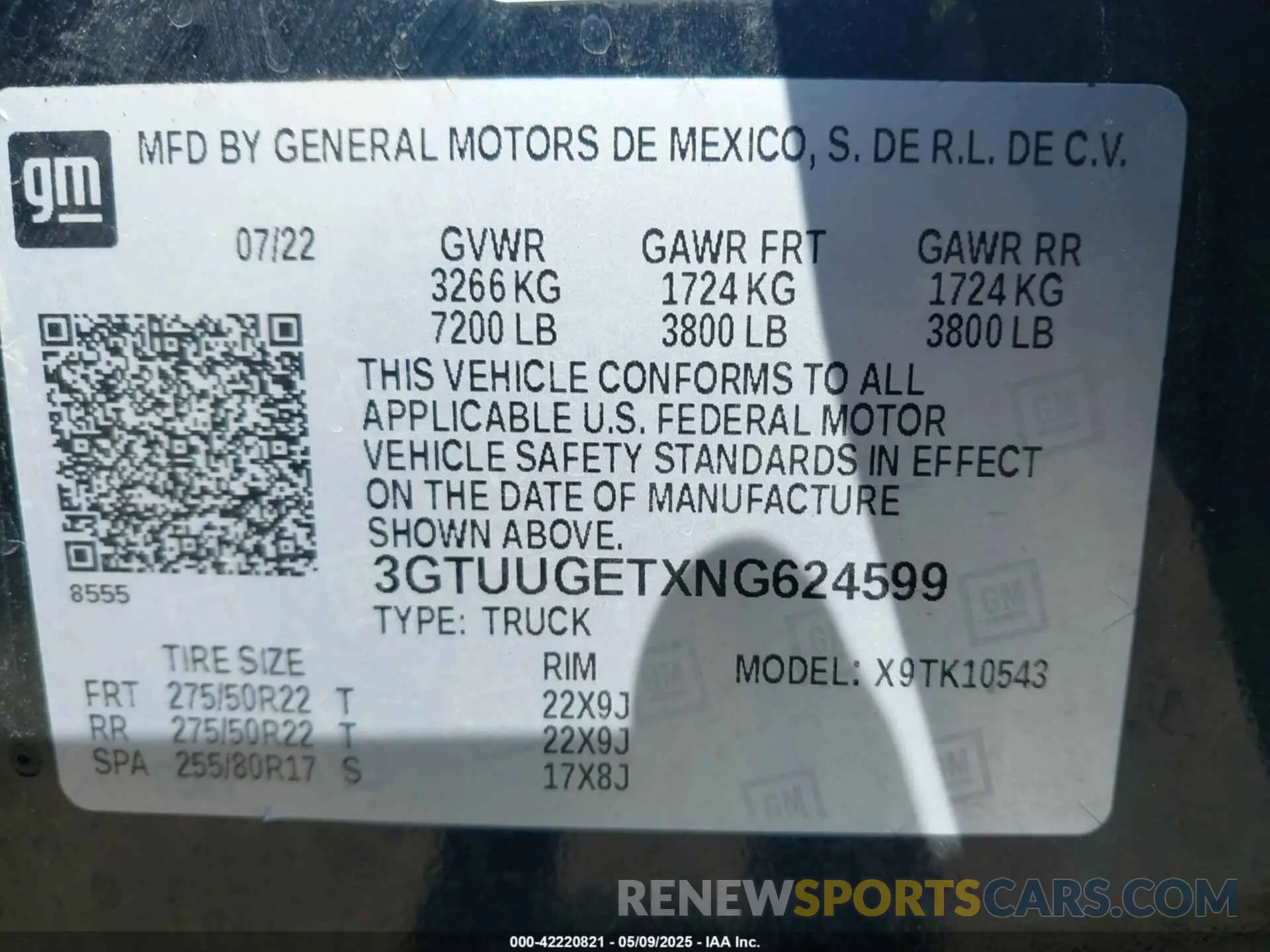 9 Photograph of a damaged car 3GTUUGETXNG624599 GMC SIERRA 1500 2022