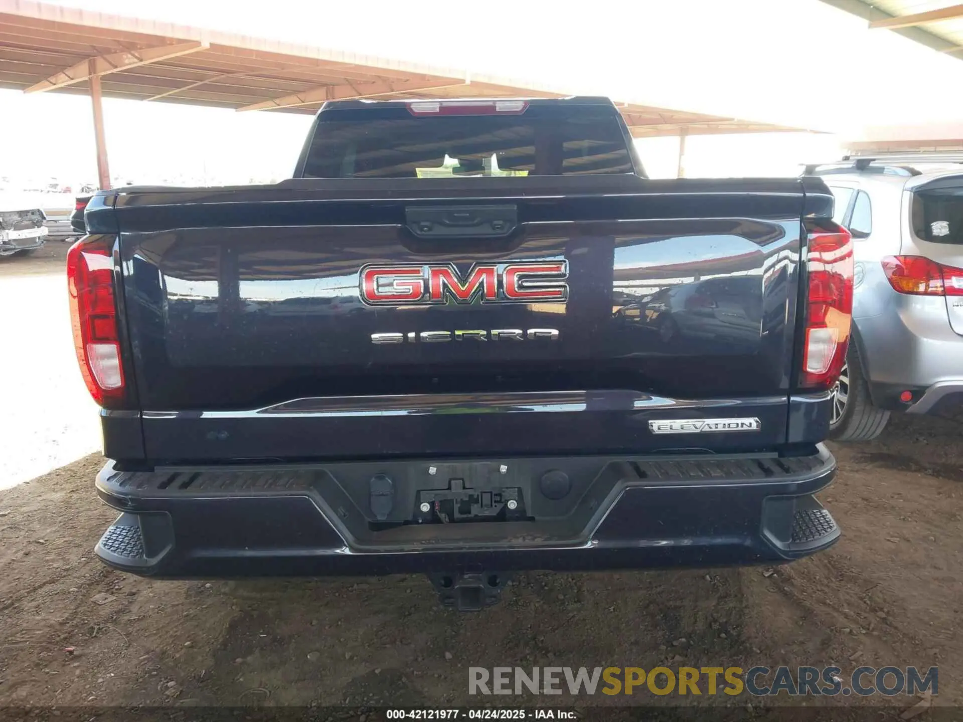 14 Photograph of a damaged car 1GTPHCEK8PZ104499 GMC SIERRA 1500 2023