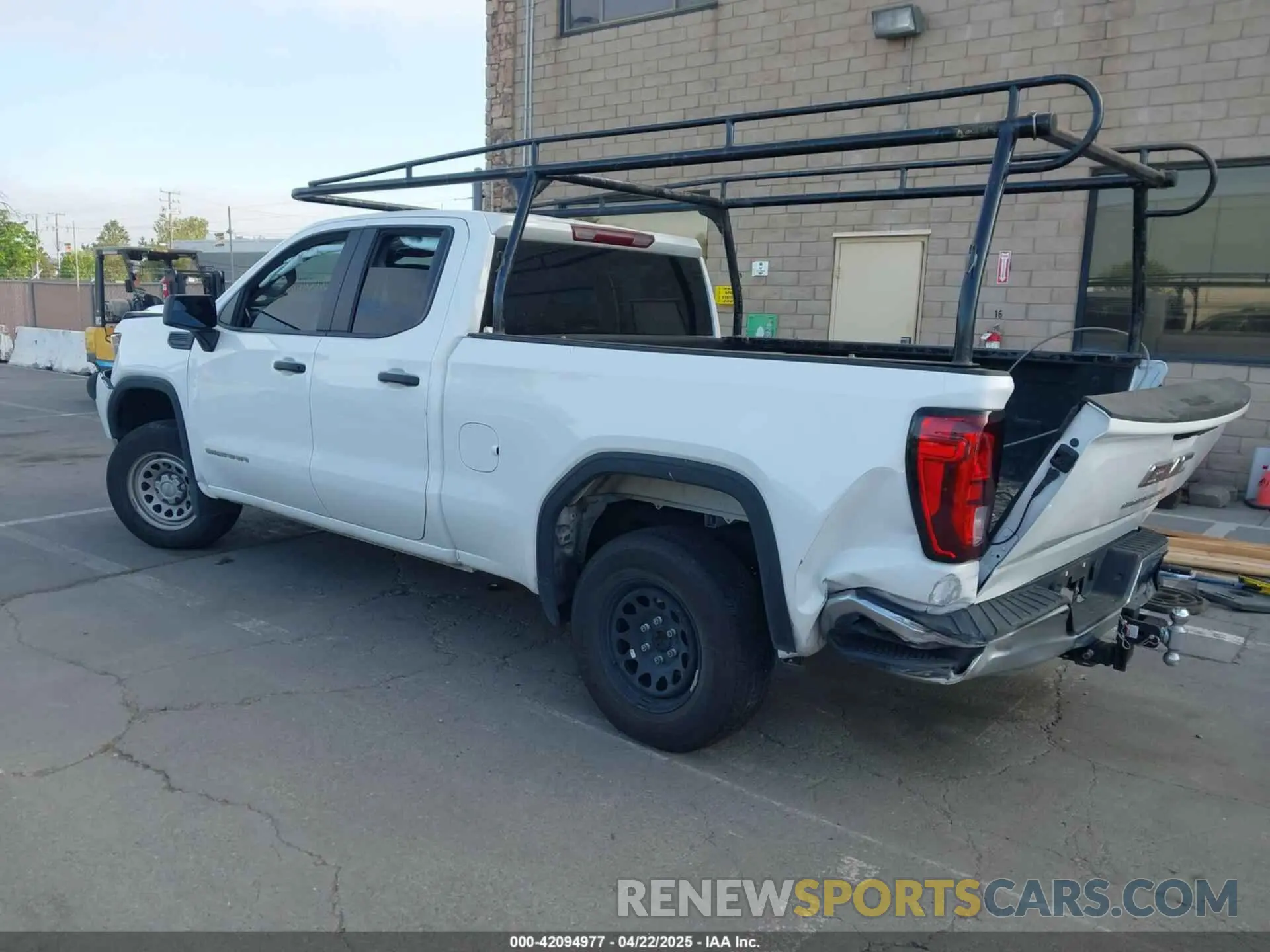 3 Photograph of a damaged car 1GTRHAED9PZ273476 GMC SIERRA 1500 2023