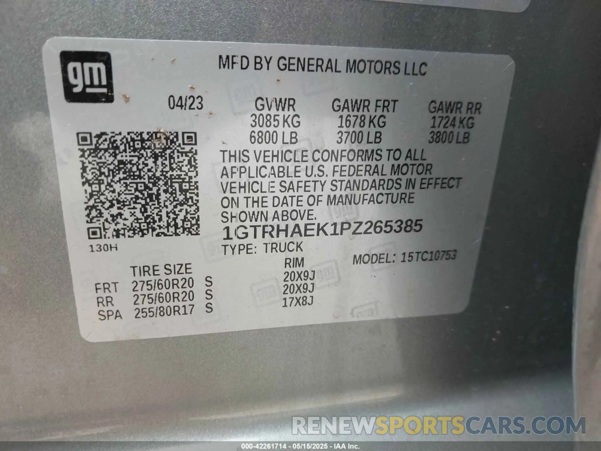 9 Photograph of a damaged car 1GTRHAEK1PZ265385 GMC SIERRA 1500 2023