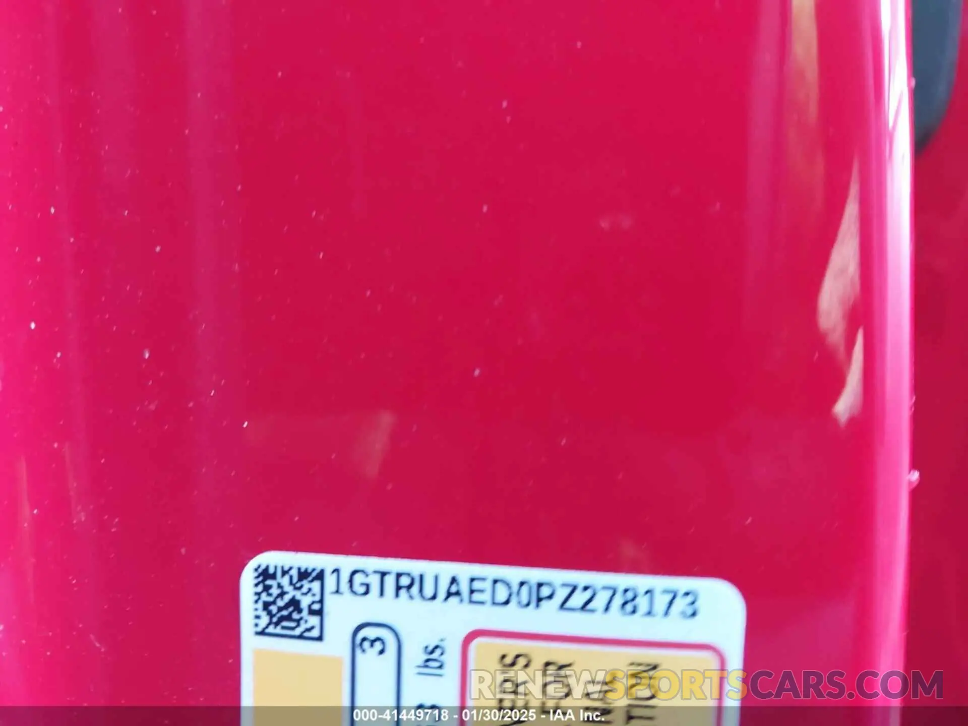 9 Photograph of a damaged car 1GTRUAED0PZ278173 GMC SIERRA 1500 2023