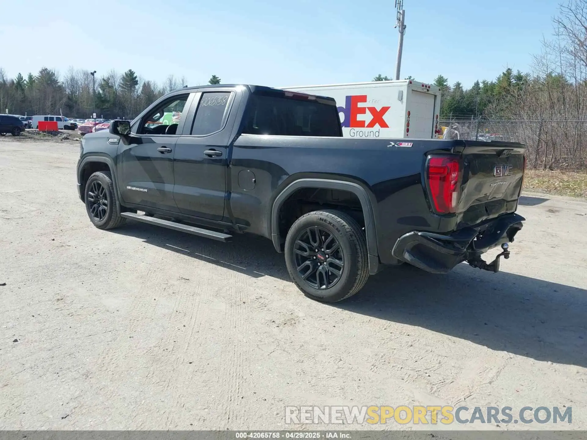 3 Photograph of a damaged car 1GTRUAED5PZ313029 GMC SIERRA 1500 2023