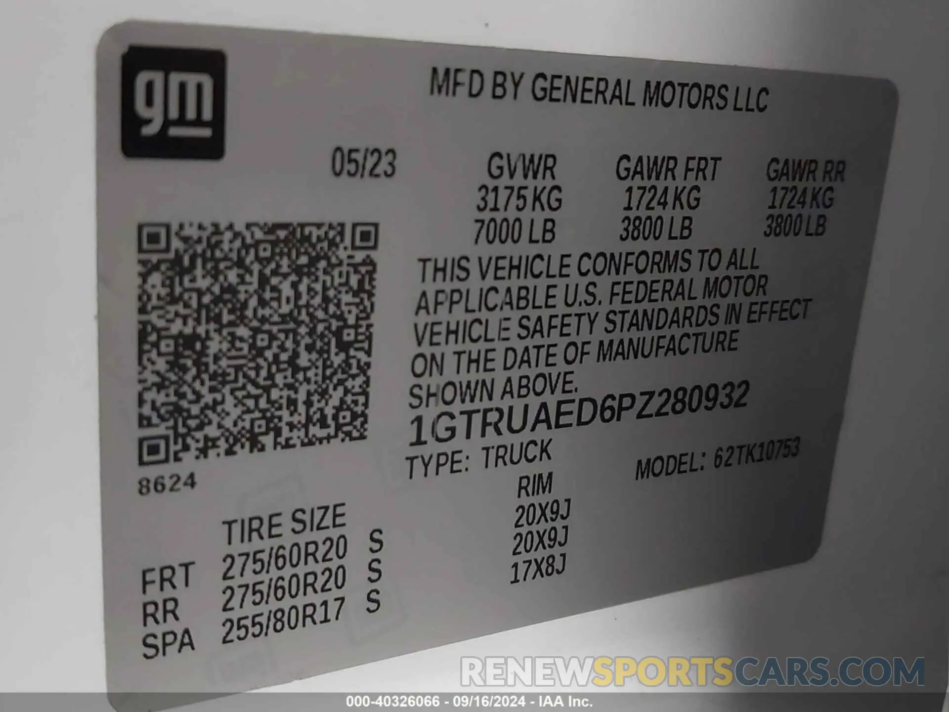 9 Photograph of a damaged car 1GTRUAED6PZ280932 GMC SIERRA 1500 2023