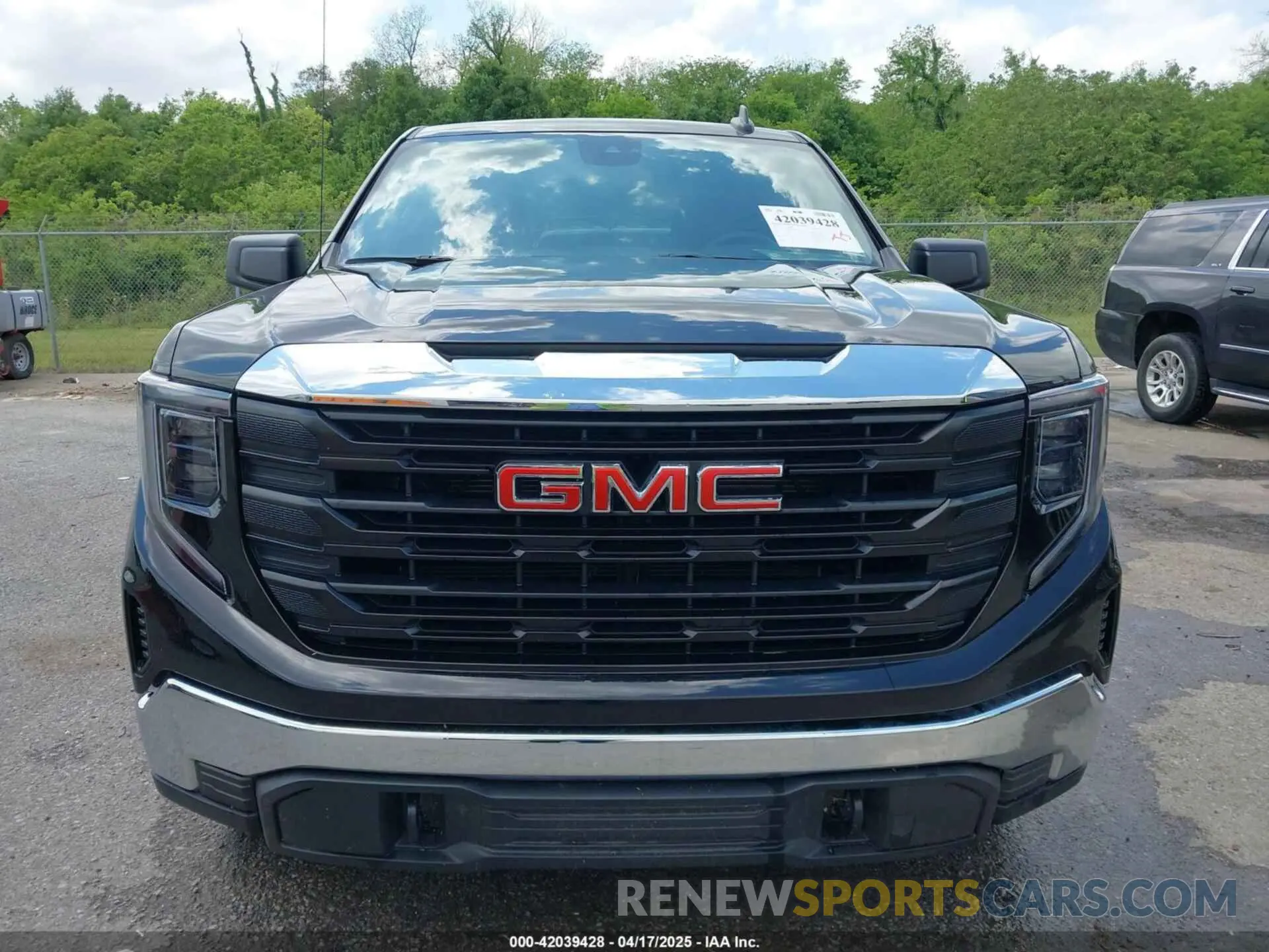 12 Photograph of a damaged car 1GTRUAED8PZ274243 GMC SIERRA 1500 2023