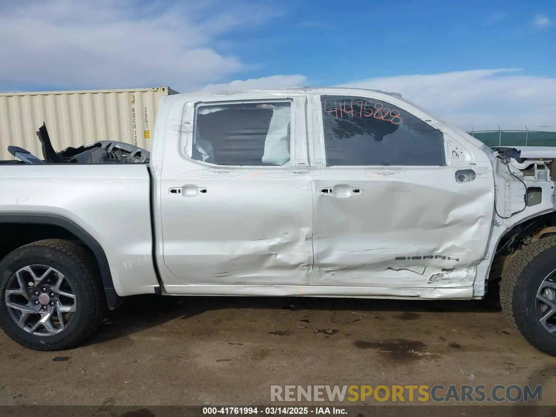 14 Photograph of a damaged car 1GTUUDED4PZ115635 GMC SIERRA 1500 2023
