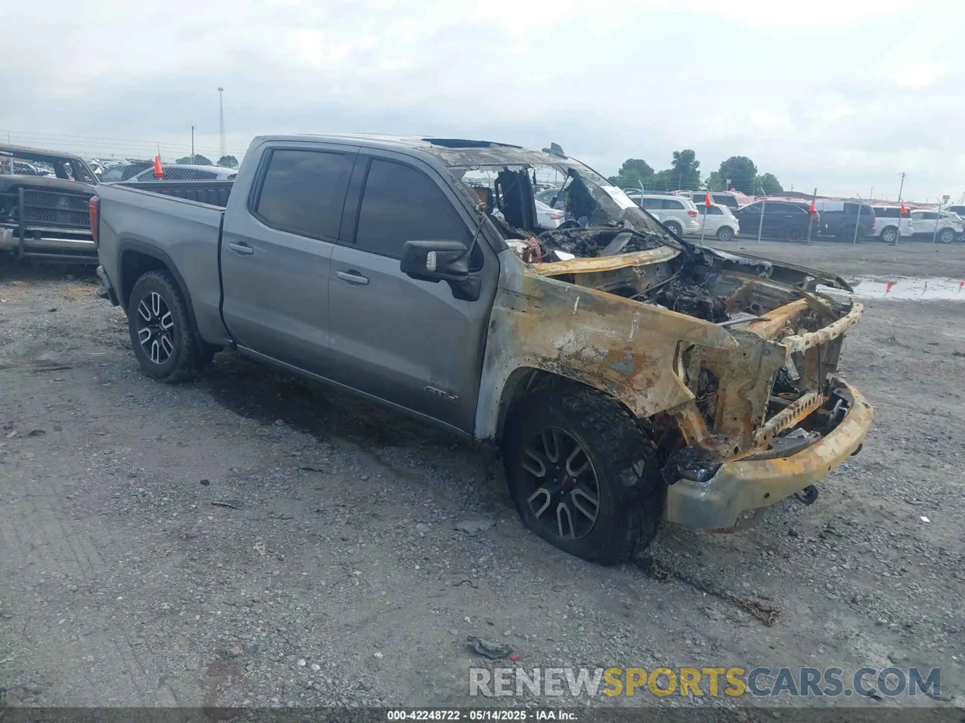 1 Photograph of a damaged car 1GTUUEE80PZ196707 GMC SIERRA 1500 2023