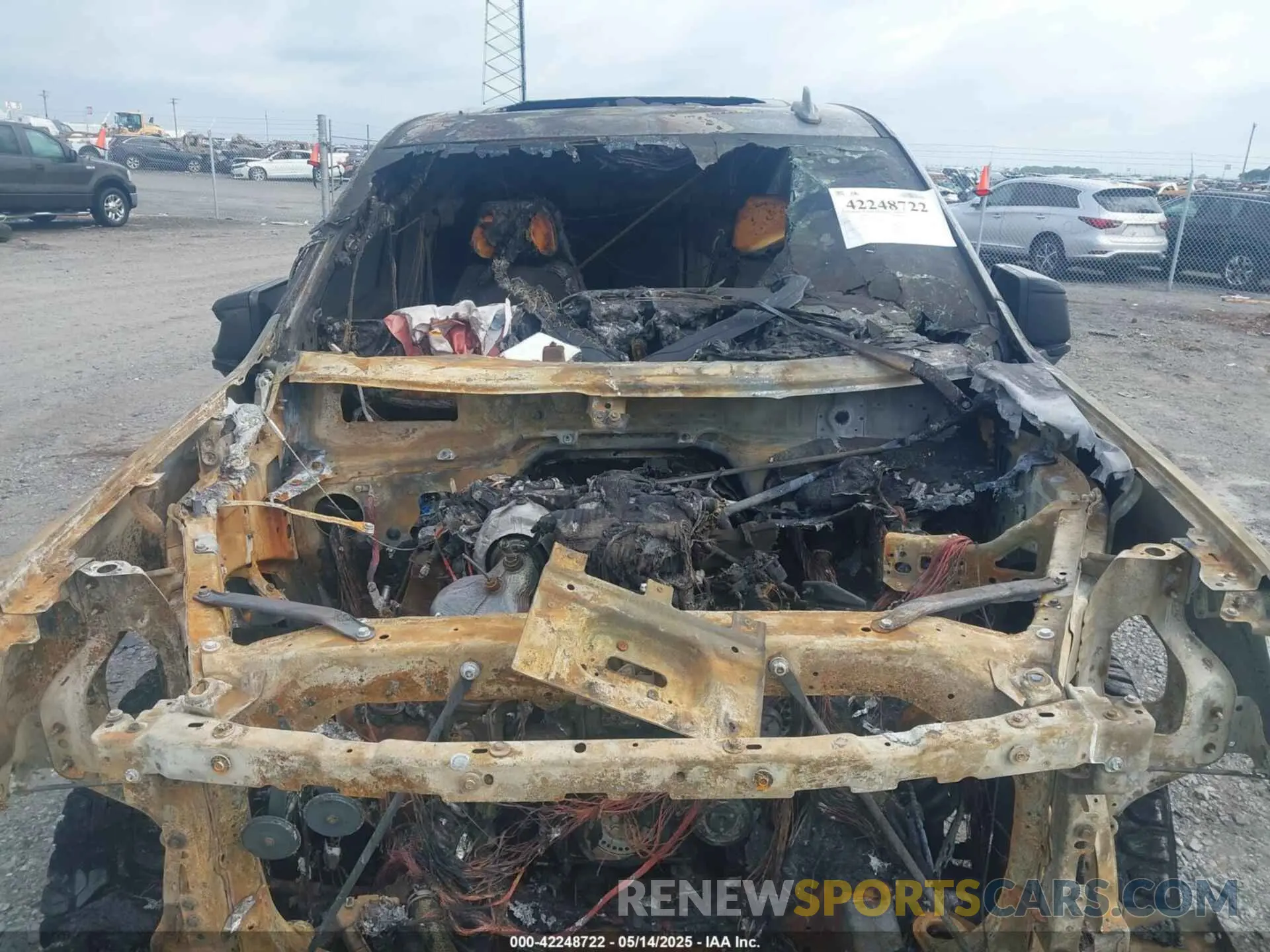 6 Photograph of a damaged car 1GTUUEE80PZ196707 GMC SIERRA 1500 2023