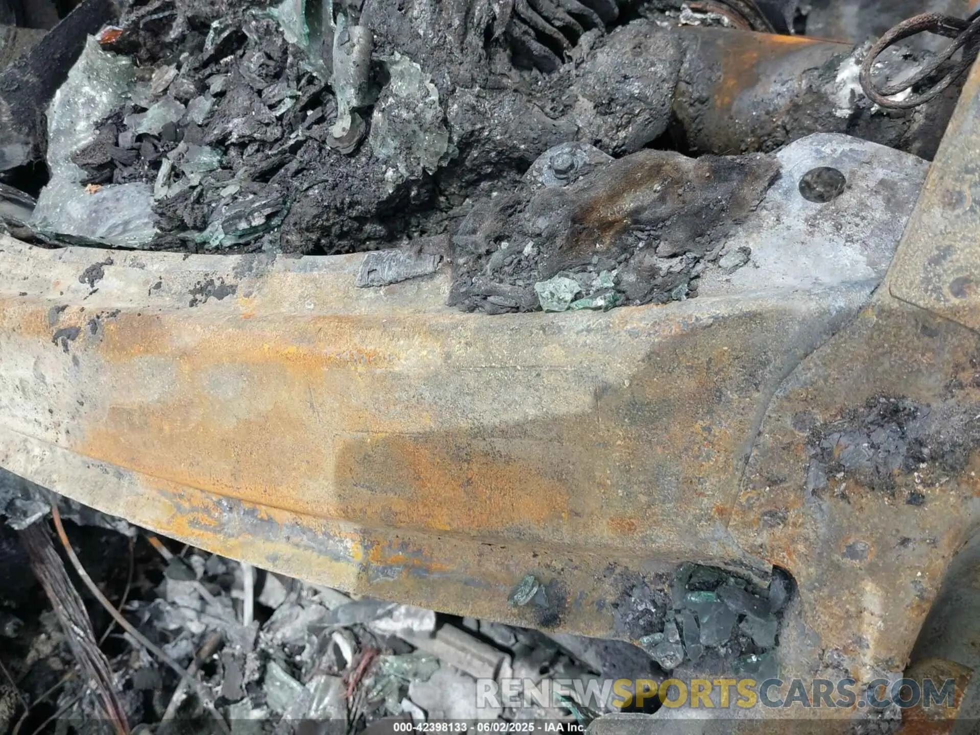 9 Photograph of a damaged car 1GTUUEE85PZ200220 GMC SIERRA 1500 2023