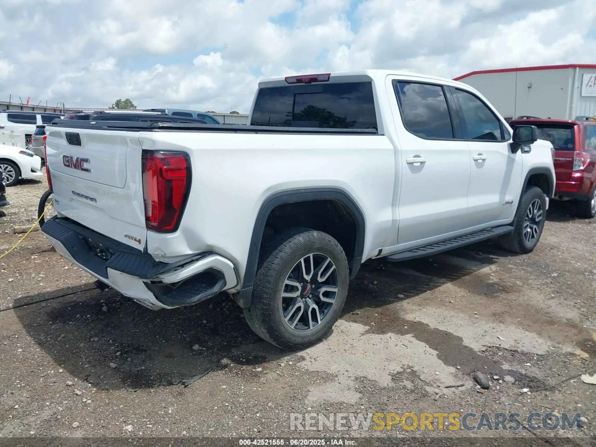4 Photograph of a damaged car 1GTUUEE87PZ295170 GMC SIERRA 1500 2023