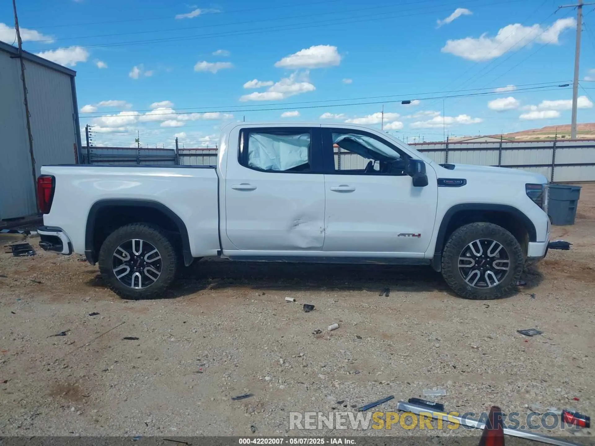 13 Photograph of a damaged car 1GTUUEEL2PZ200017 GMC SIERRA 1500 2023