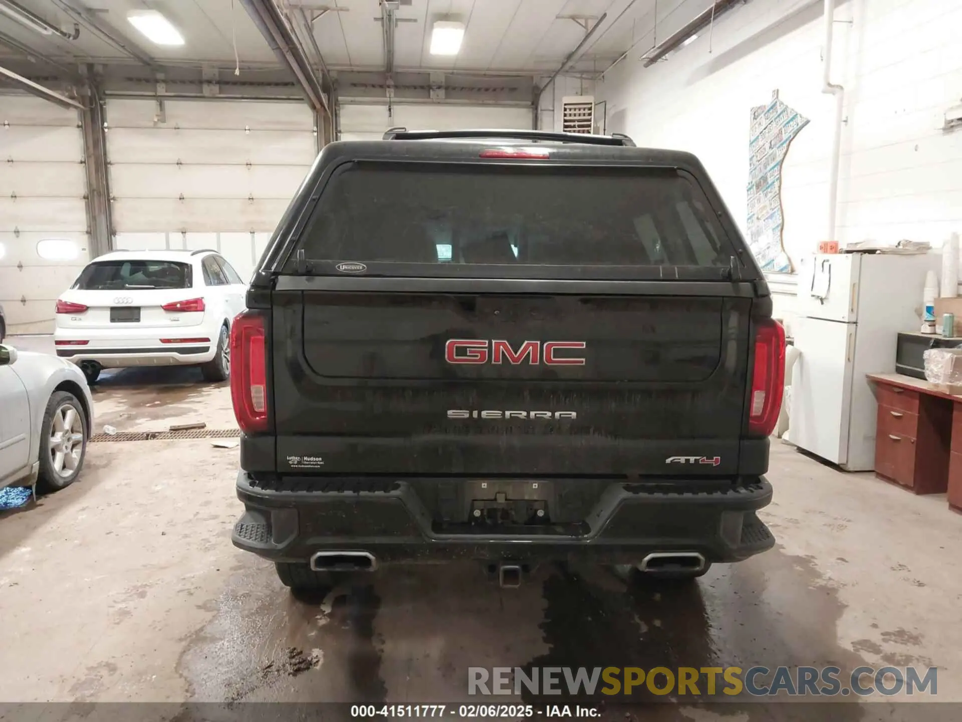 16 Photograph of a damaged car 1GTUUEEL2PZ261075 GMC SIERRA 1500 2023