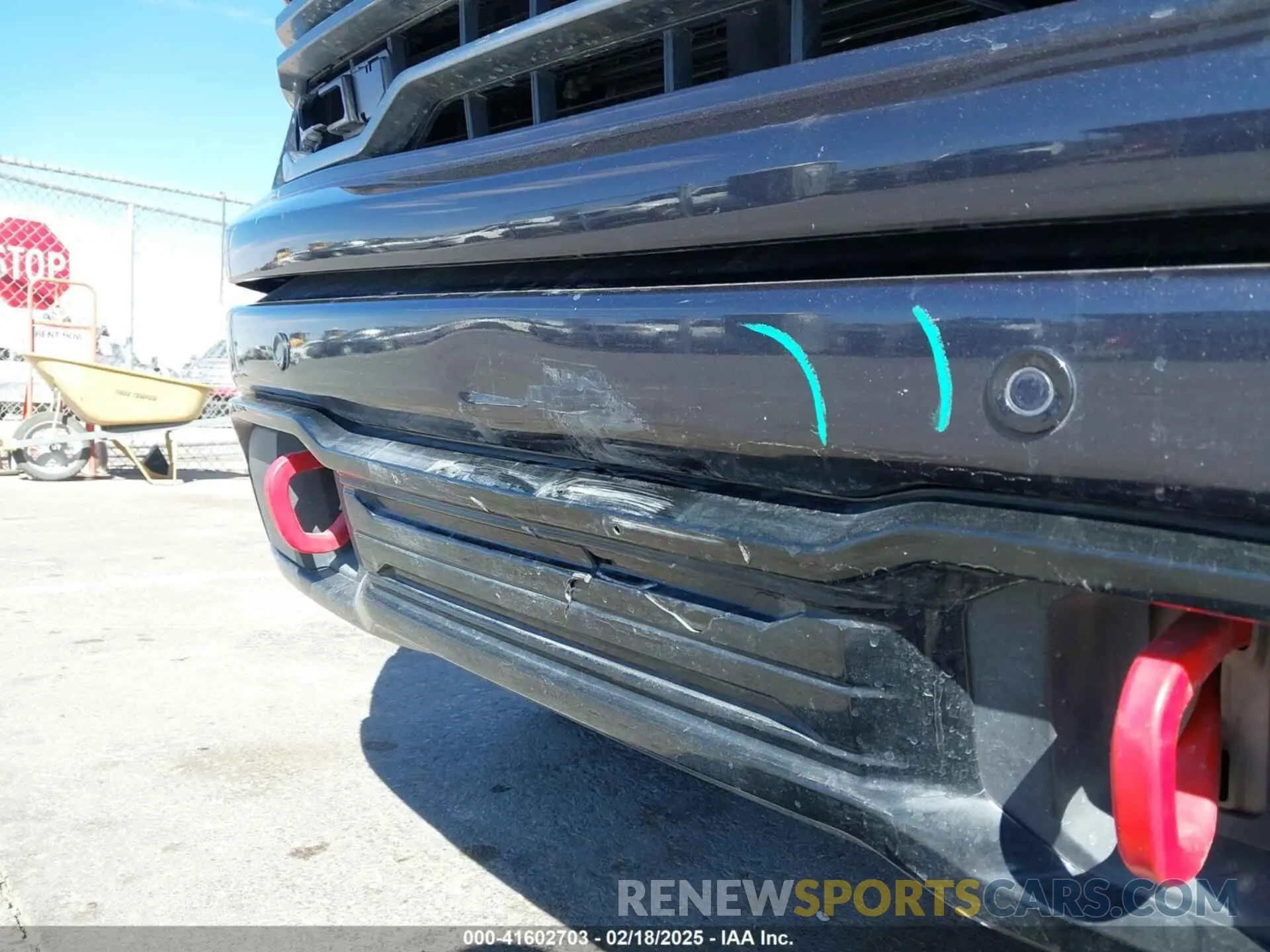 17 Photograph of a damaged car 1GTUUEEL5PZ112868 GMC SIERRA 1500 2023